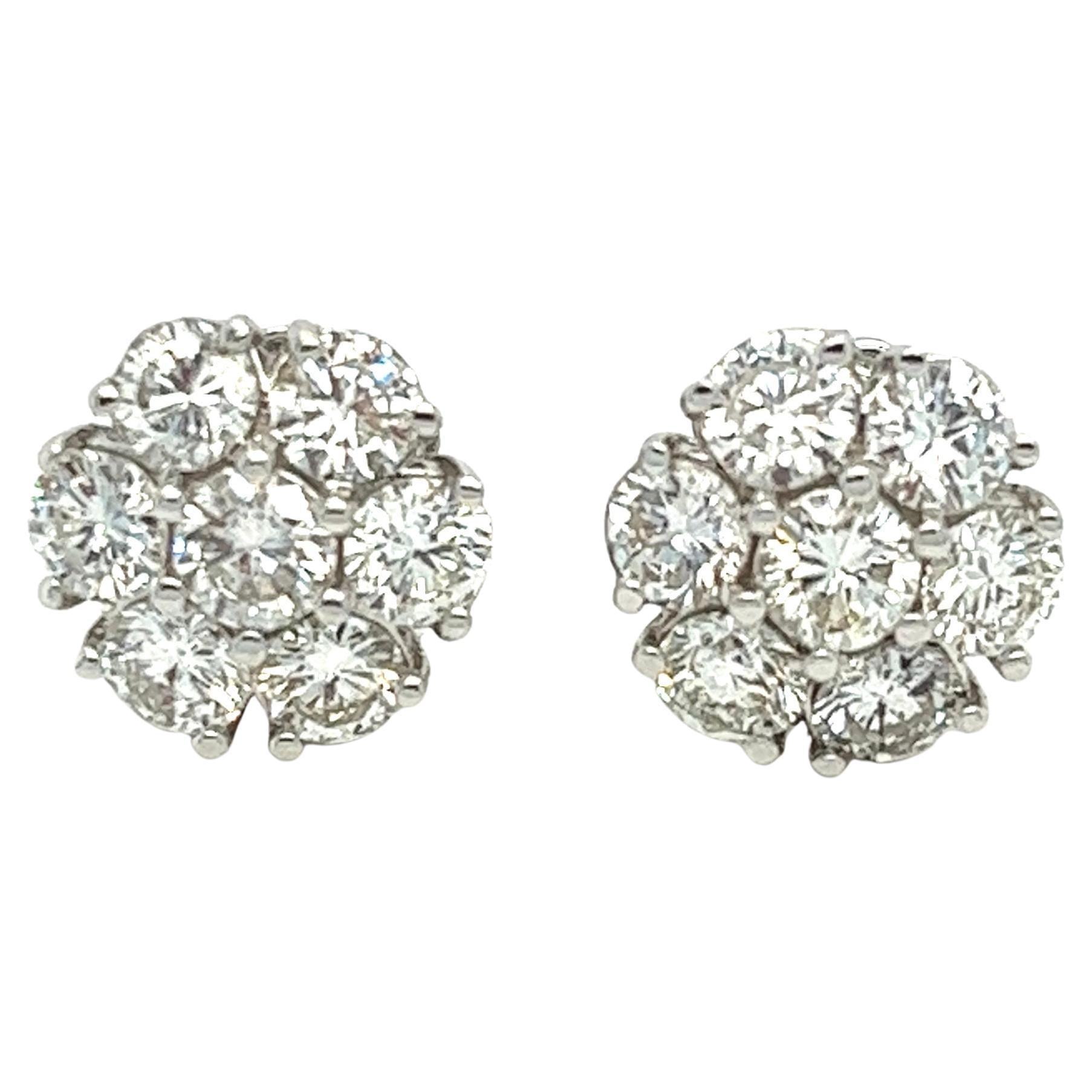 3.25 carat Diamond Cluster Stud Earring in 14K. For Sale