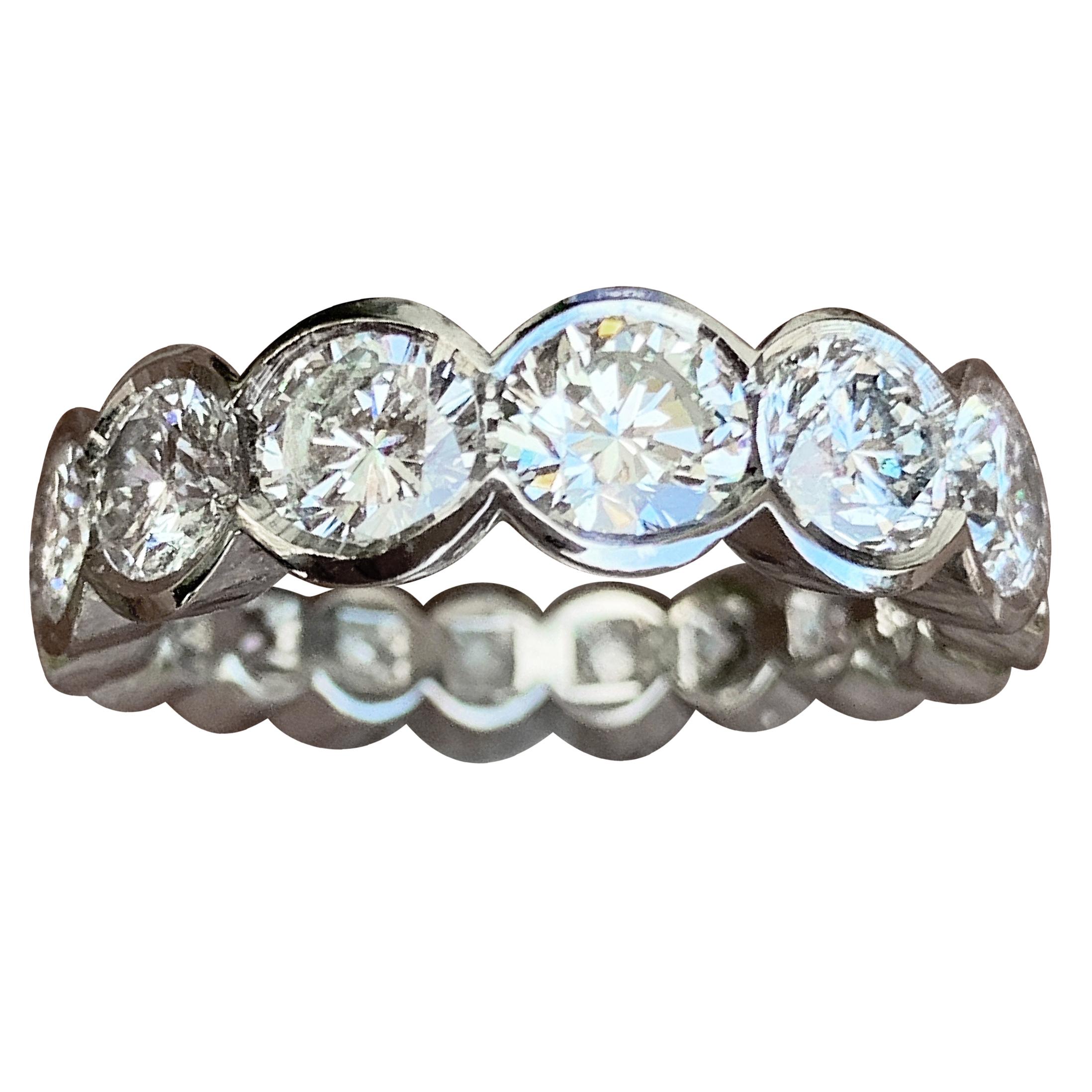 Anillo de eternidad Diva de diamantes de 3,25 quilates en platino, Ben Dannie en venta