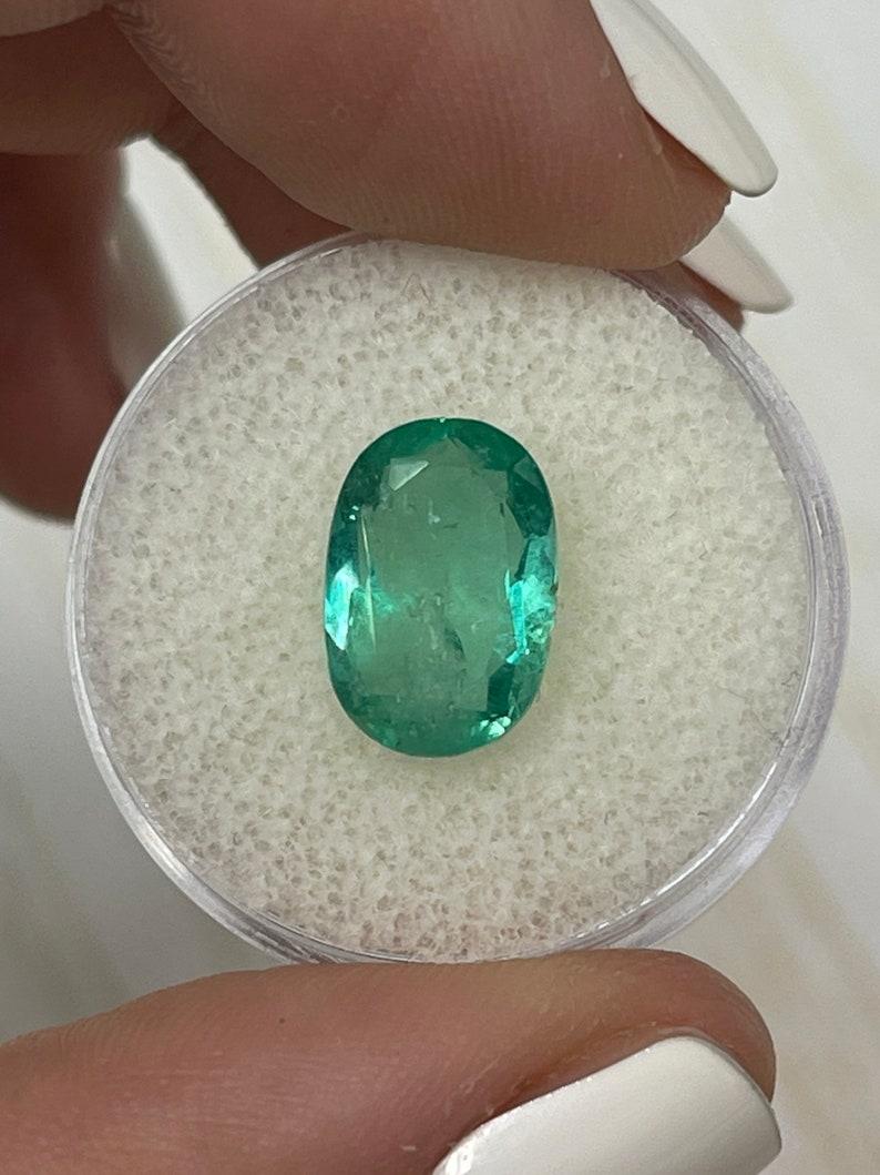 Femenino o masculino 3,25 Quilates Esmeralda Verde Colombiana Talla Oval 12,5x8,6 - Gema Natal de Mayo en venta