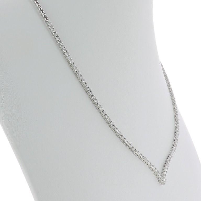 Contemporary 3.25 Carat GVS Round Diamonds Drop Necklace 18 Karat White Gold Riviera Necklace For Sale