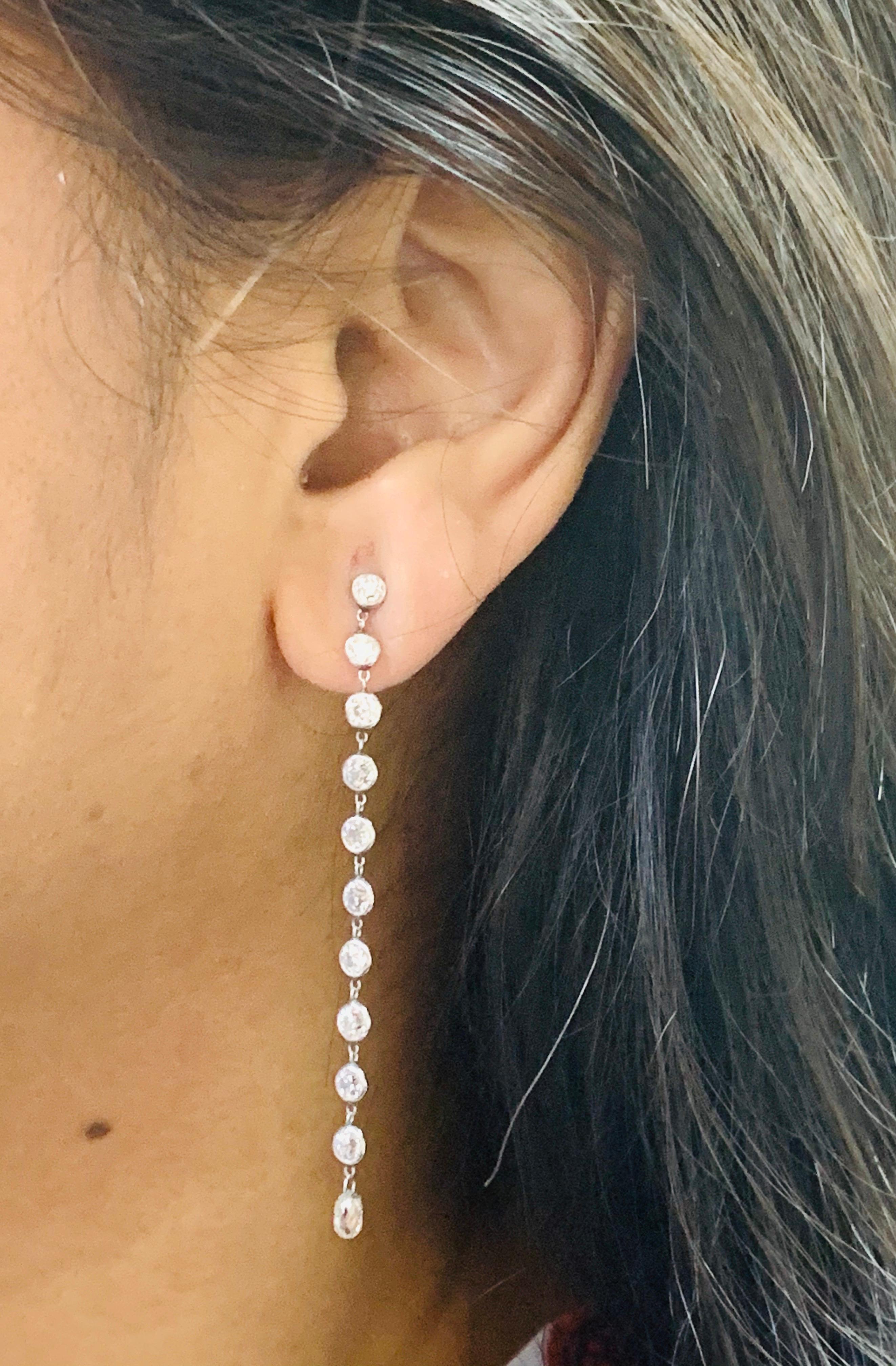 3,25 Karat lange Diamant-Ohrringe aus Platin im Angebot 3