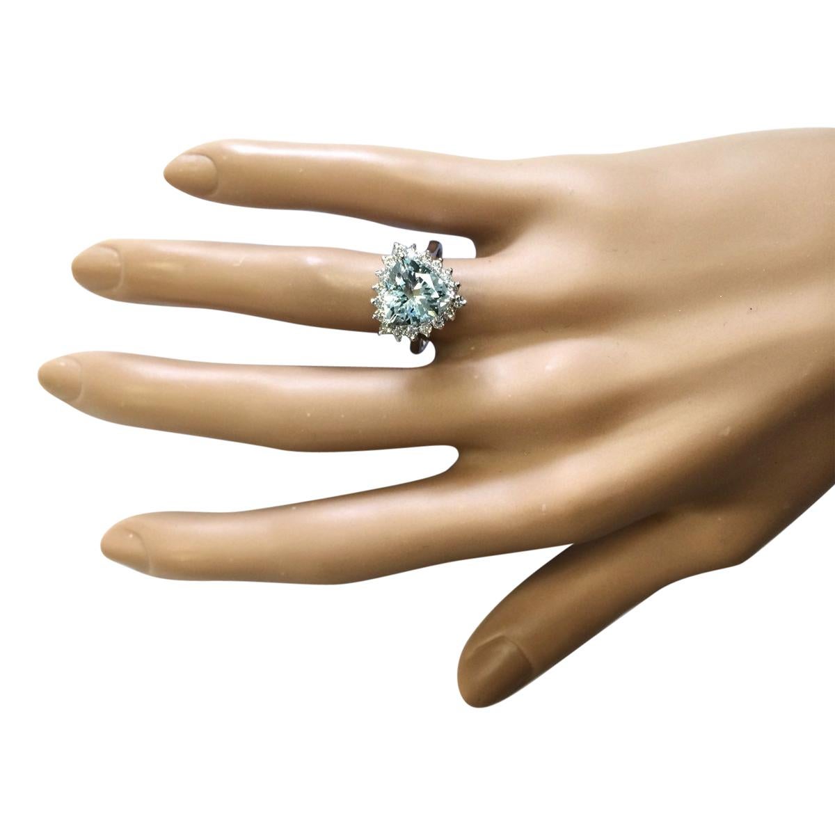 Natural Aquamarine Diamond Ring In 14 Karat White Gold  In New Condition For Sale In Los Angeles, CA