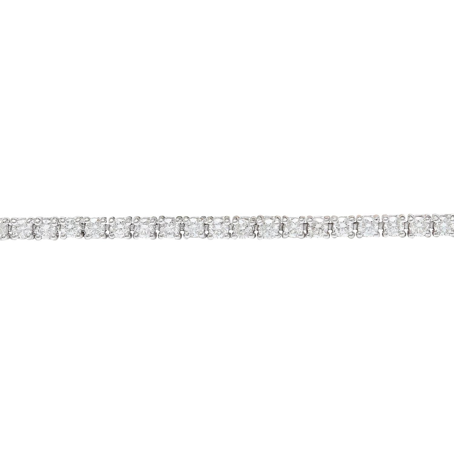 Round Cut Diamond Tennis Bracelet In 14 Karat Solid White Gold For Sale