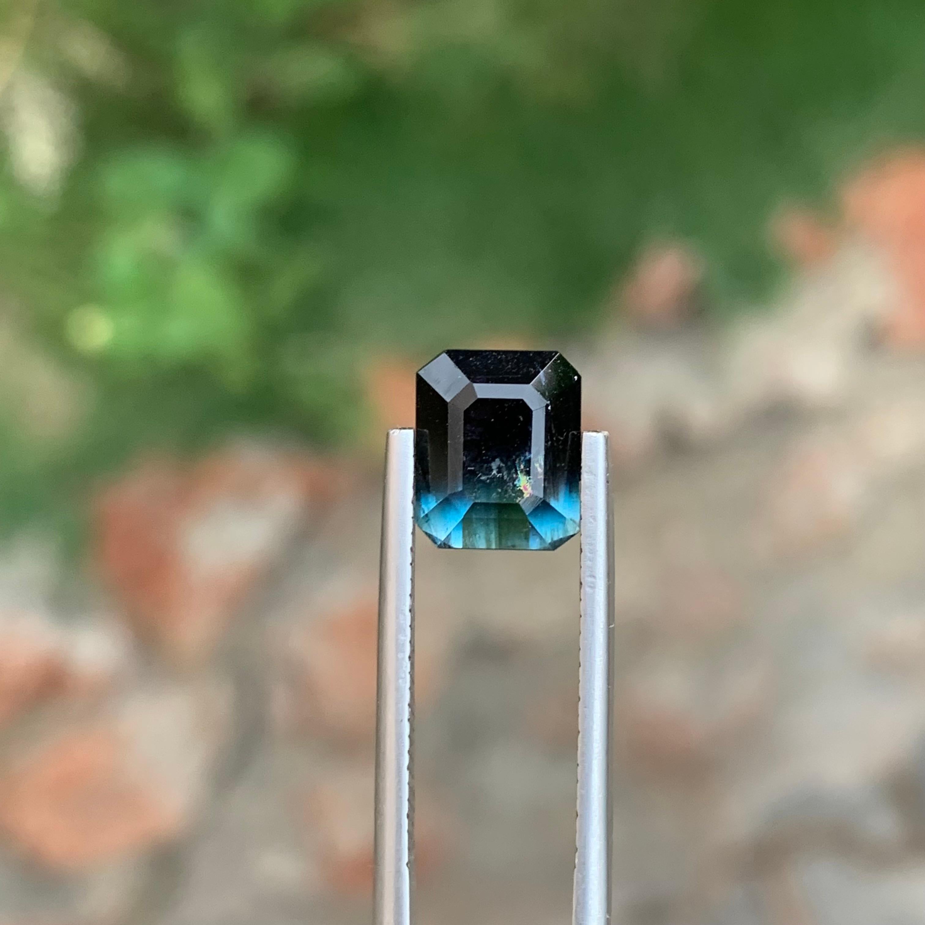 3.25 Carat Natural Loose Bi Colour Tourmaline Emerald Shape Gem From Earth Mine en vente 4