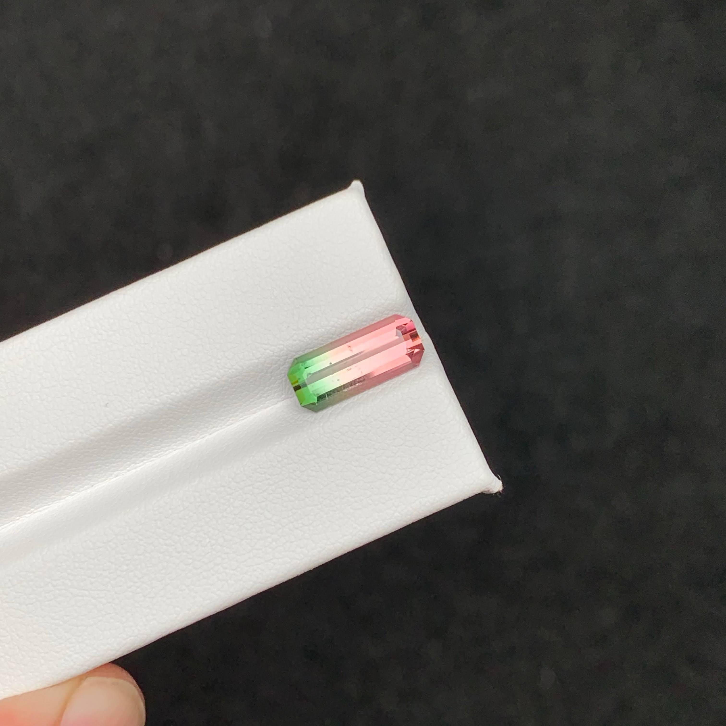 3.25 Carat Natural Loose Bicolor Watermelon Tourmaline Emerald Cut Afghan Gem en vente 5