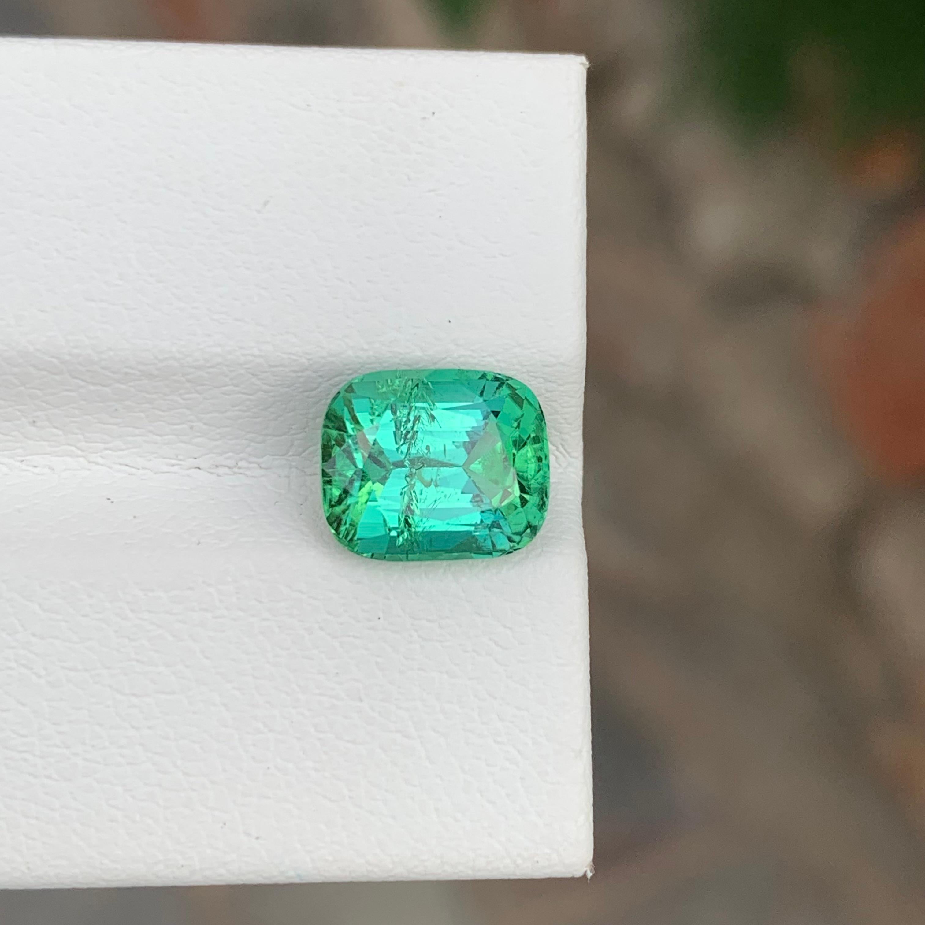 Tourmaline verte en vrac

Poids : 3,25 carats
Dimension : 9,2 x 7,7 x 6 mm
Couleur : Lagon vert
Origine : Afghanistan
Certificat : Sur demande
Traitement : Non
Forme : Coussin
Clarté : incluse 


La tourmaline est une pierre précieuse captivante