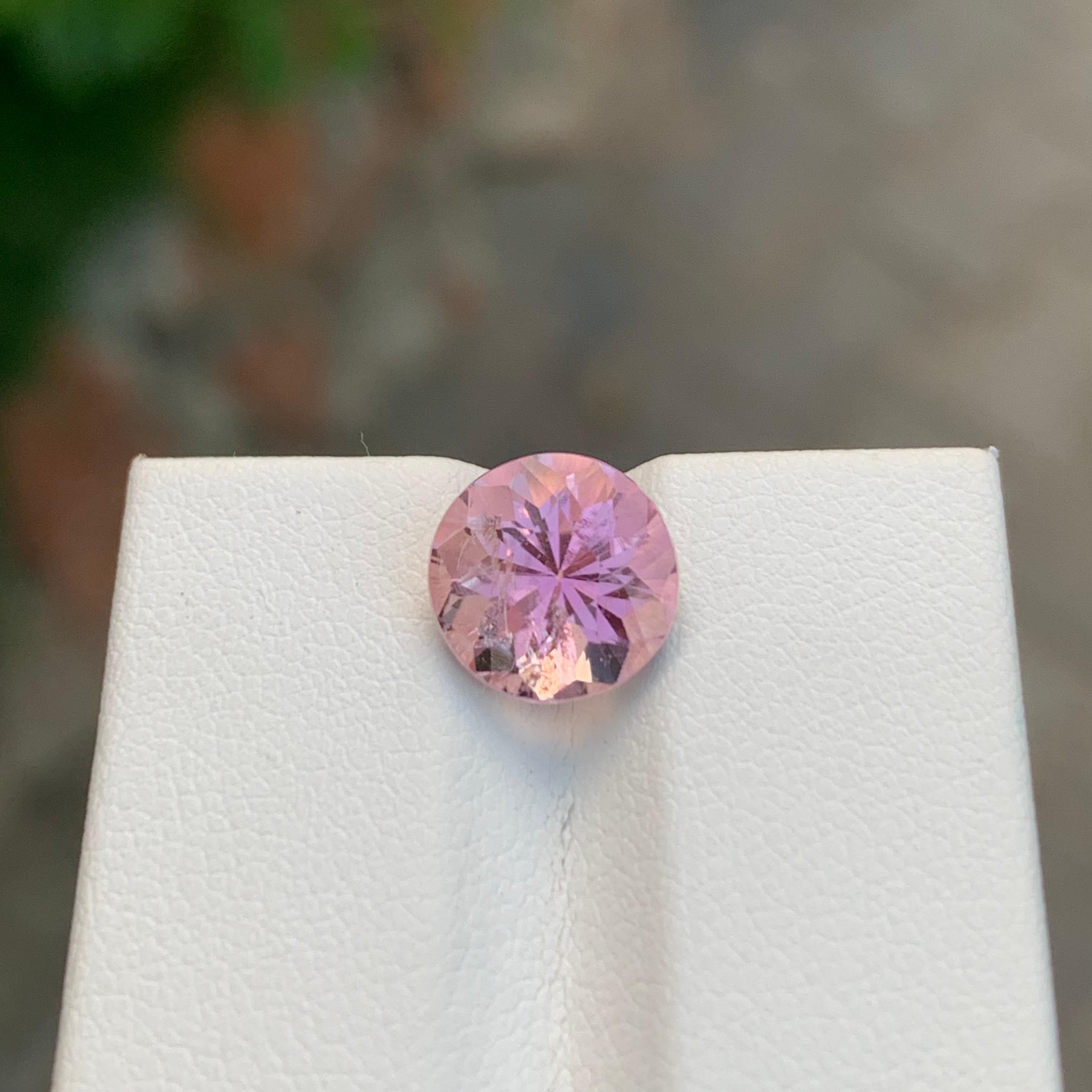 3,25 Karat natürlicher loser rosa Turmalin in runder Form für Schmuck im Zustand „Neu“ im Angebot in Peshawar, PK
