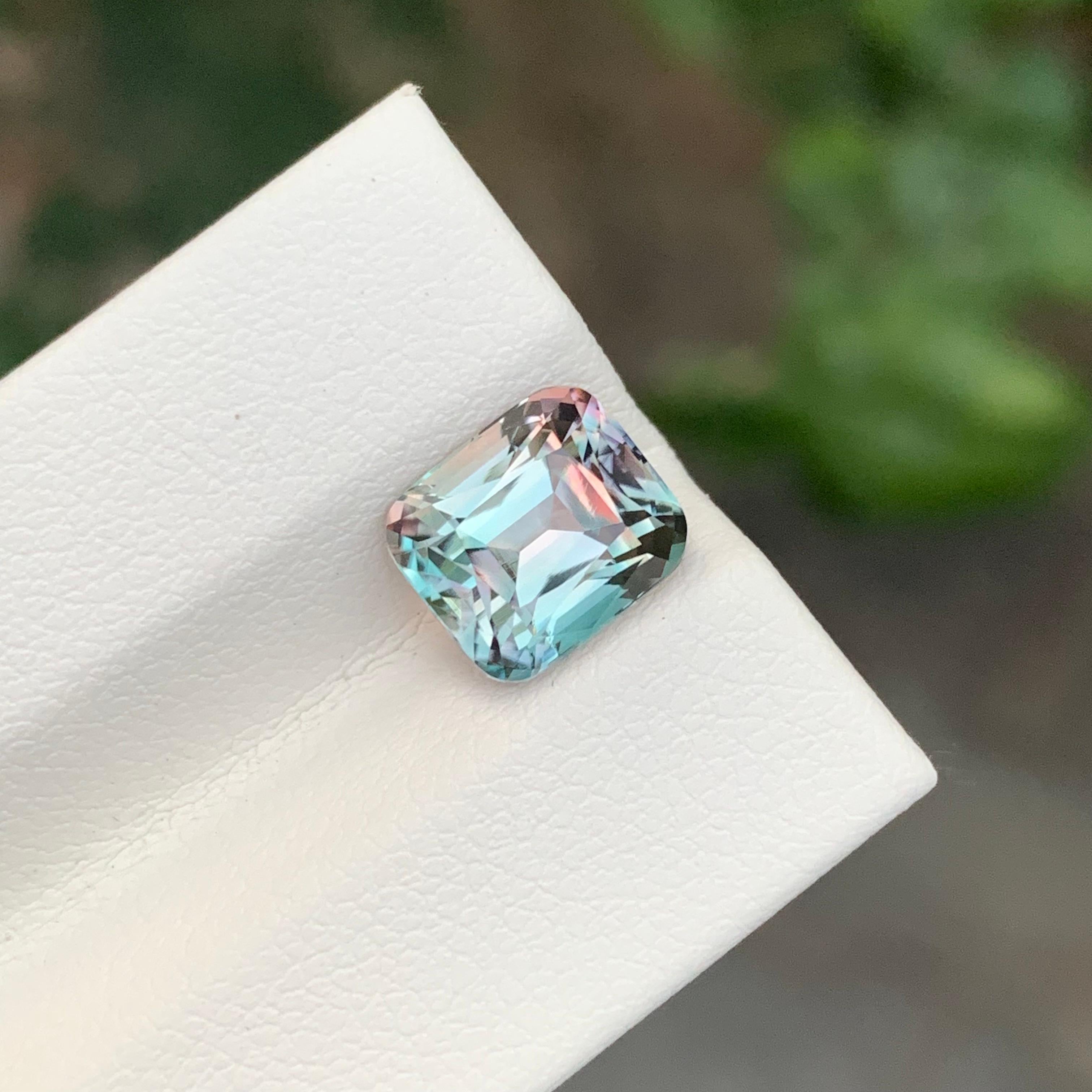 Gema Turmalina Natural Suelta de 3,25 Quilates Color Teal con Tono Rosa en Nuevo estado para la venta en Peshawar, PK