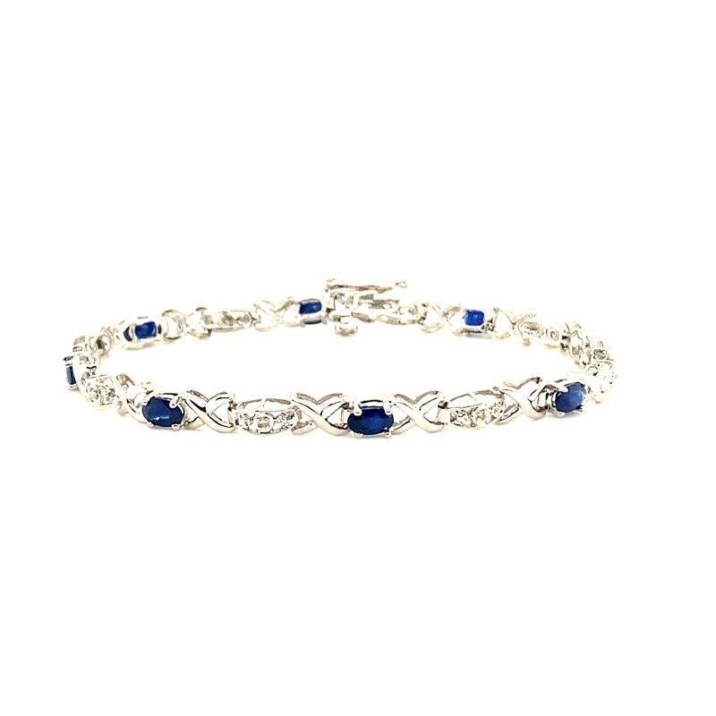 Round Cut 3.25 Carat Natural Sapphire and Diamond Bracelet G SI 14 Karat White Gold For Sale