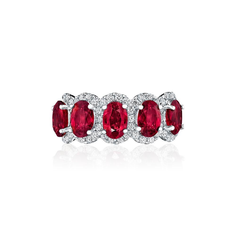 Contemporary 3.25 Carat Oval Ruby & Round Diamond Band in 14KT Gold For Sale