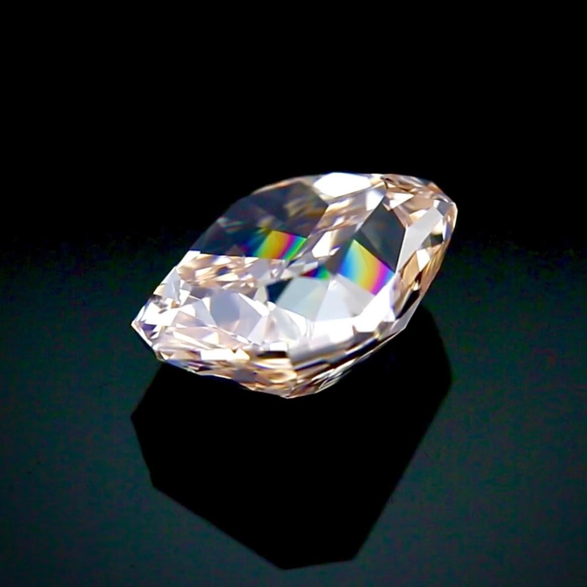 3,25 Karat Diamant im Radiant-Schliff, braun-rosa, Reinheit VS2 - GIA zertifiziert im Angebot 5