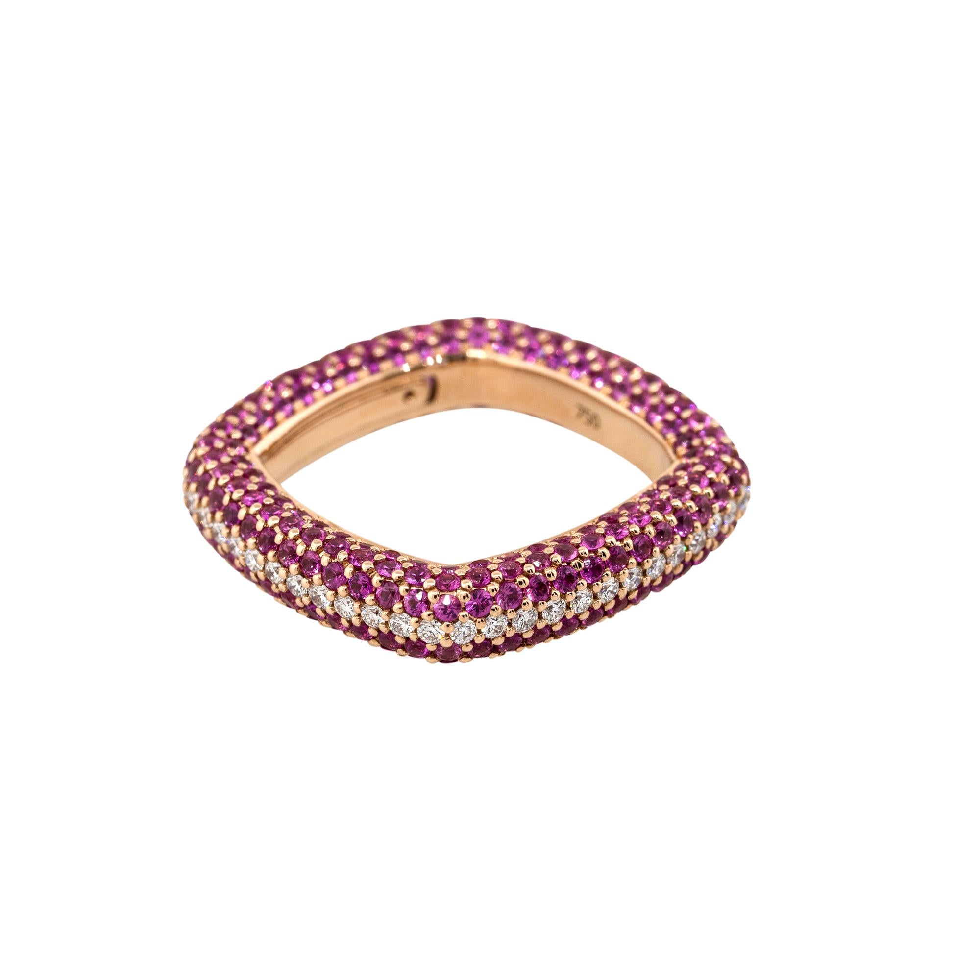 Round Cut 3.25 Carat Round Pink Sapphire Pave Ring with Diamonds 18 Karat in Stock For Sale