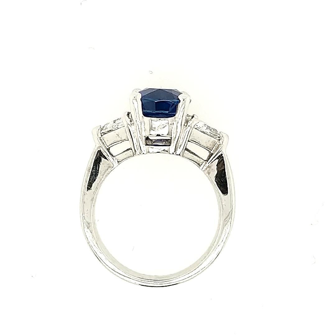 3.25 Carat Sapphire and Diamond 3-Stone Ring In New Condition In Greenville, DE