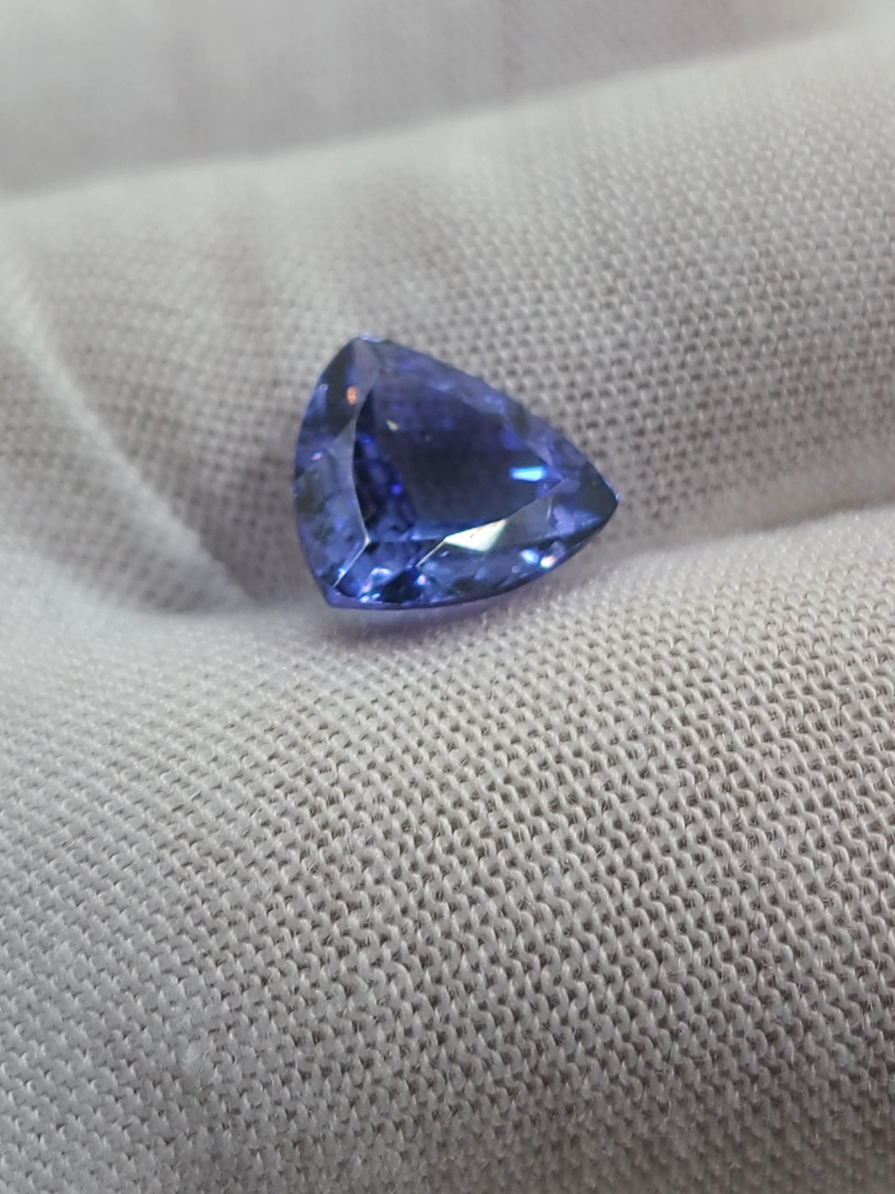 Women's or Men's 3.25 Carat Tanzanite Flawless 10mmx10mm Trillion Cut - Single Loose Stone