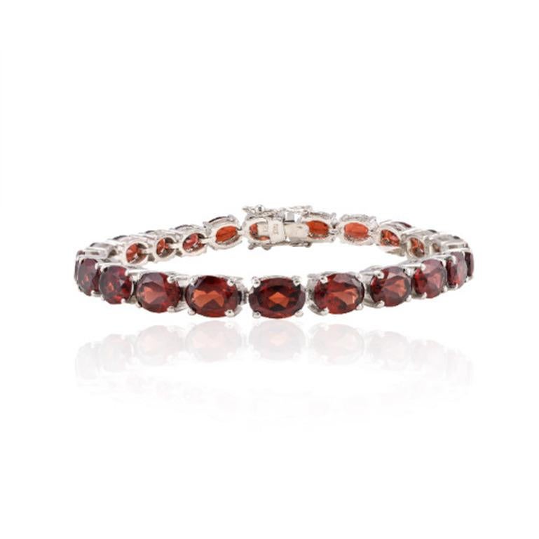 Modern 32.5 Carats Garnet Gemstone Silver Tennis Bracelet Luxury Jewelry Gift For Sale