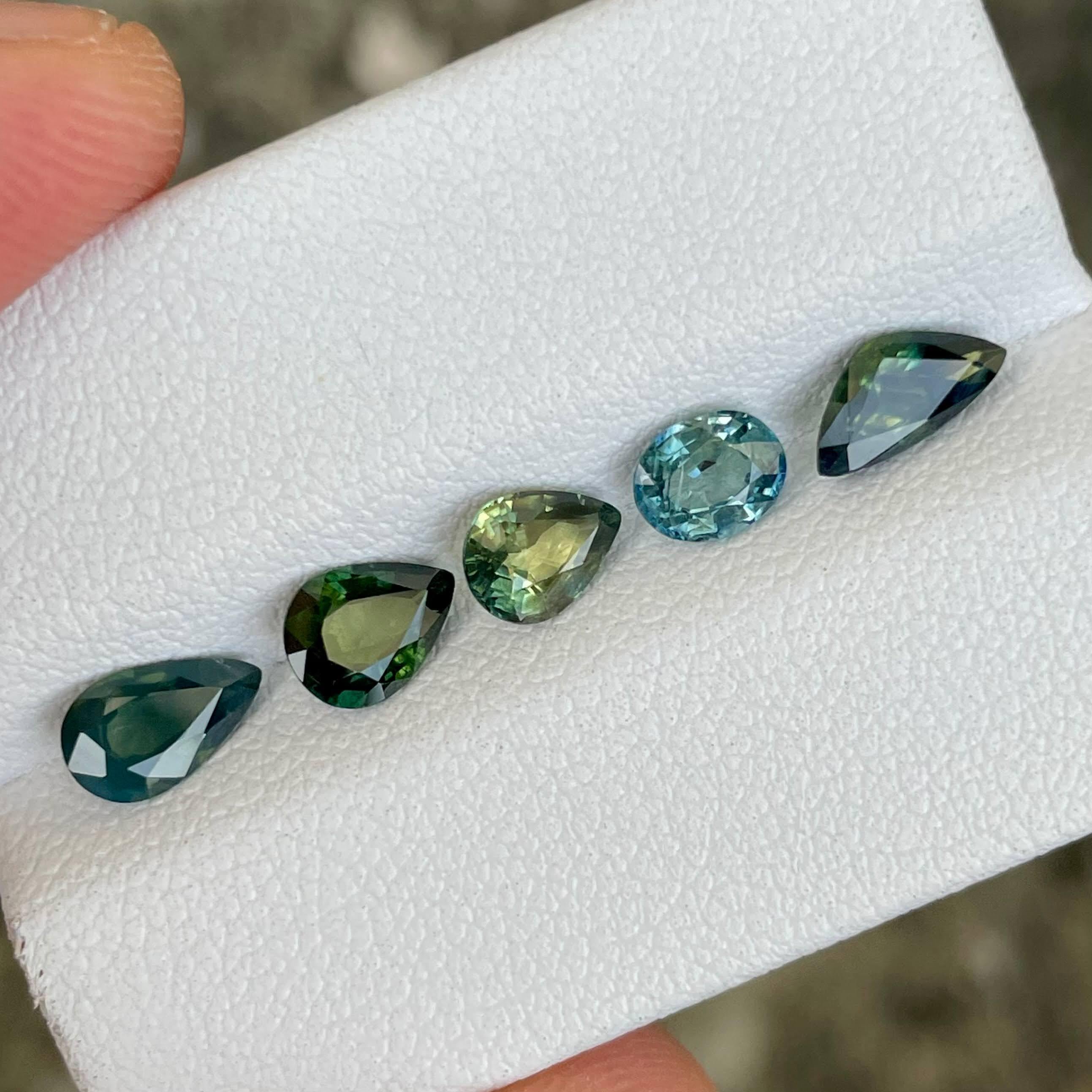 Weight 3.25 carats 
No of pieces 05 
Treatment heated 
Origin Madagascar 
Clarity VVS 


This stunning lot consists of 5 multi colored sapphire gemstones with a total carat weight of 3.25 carats. These gemstones originate from the gem-rich lands of