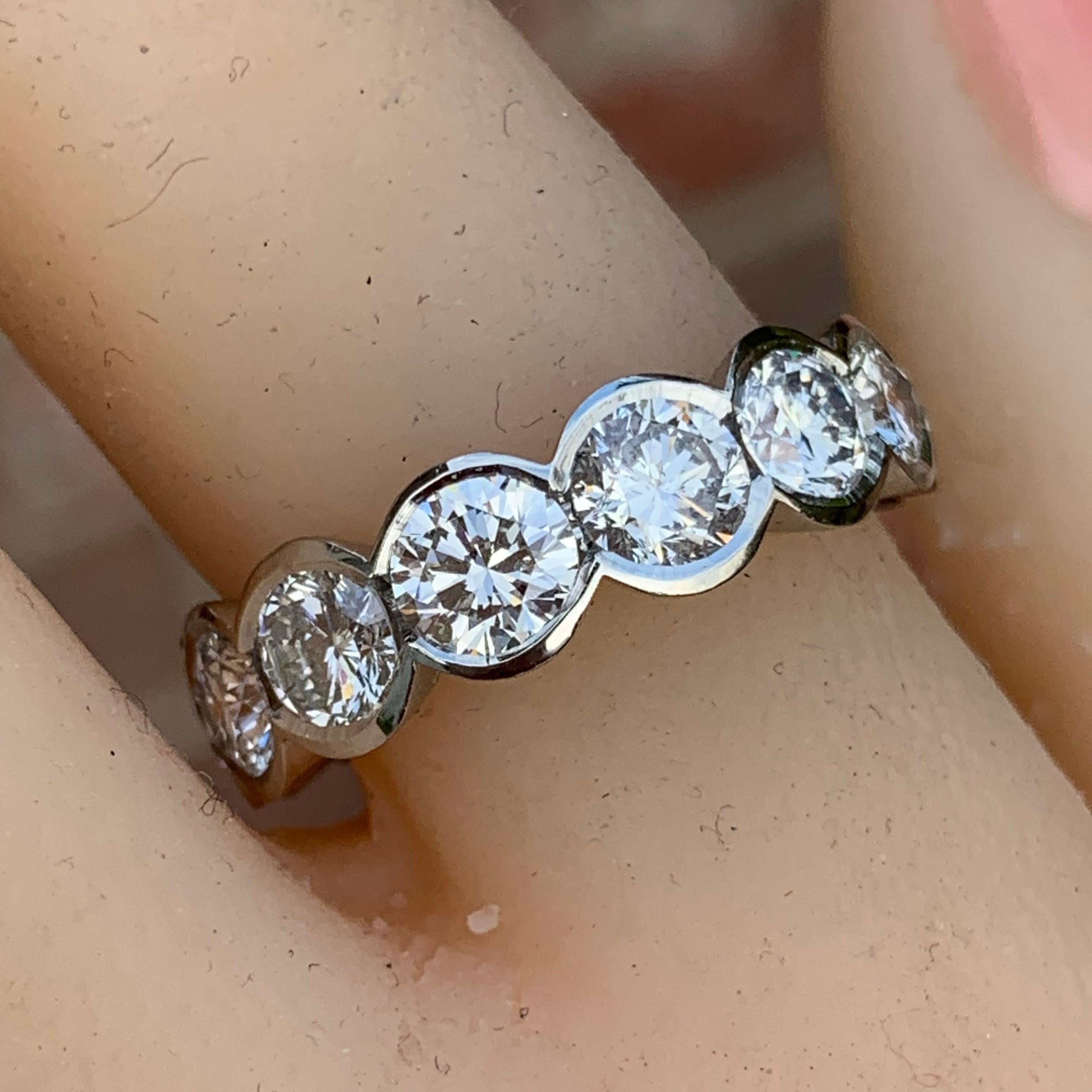 De las mujeres Anillo de eternidad Diva de diamantes de 3,25 quilates en platino, Ben Dannie en venta