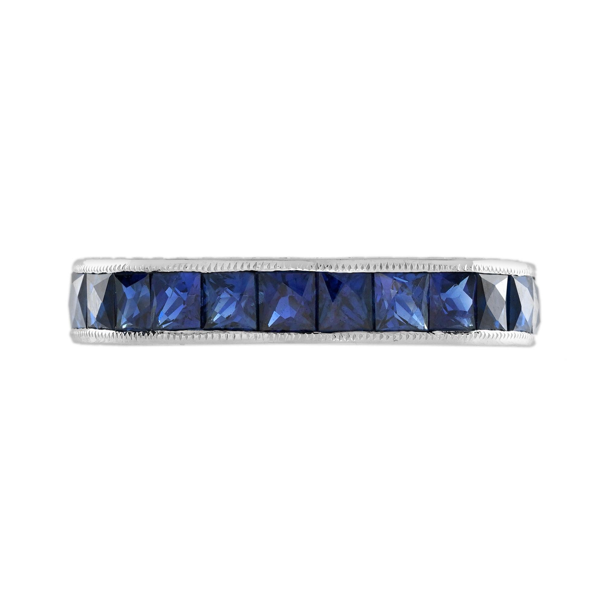 Taille carrée 3.25 Ct. Bague d'éternité de style ancien en platine 950 avec saphir bleu en vente
