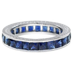 3,25 ct. Eternity-Ring aus Platin 950 mit blauem Saphir im antiken Stil