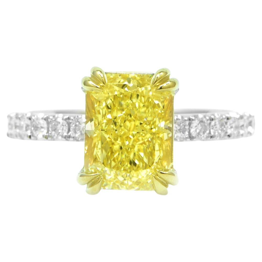 3.25 Ct Elongated Radiant Canary Fancy Light Yellow Engagement Ring VS2 GIA Cert