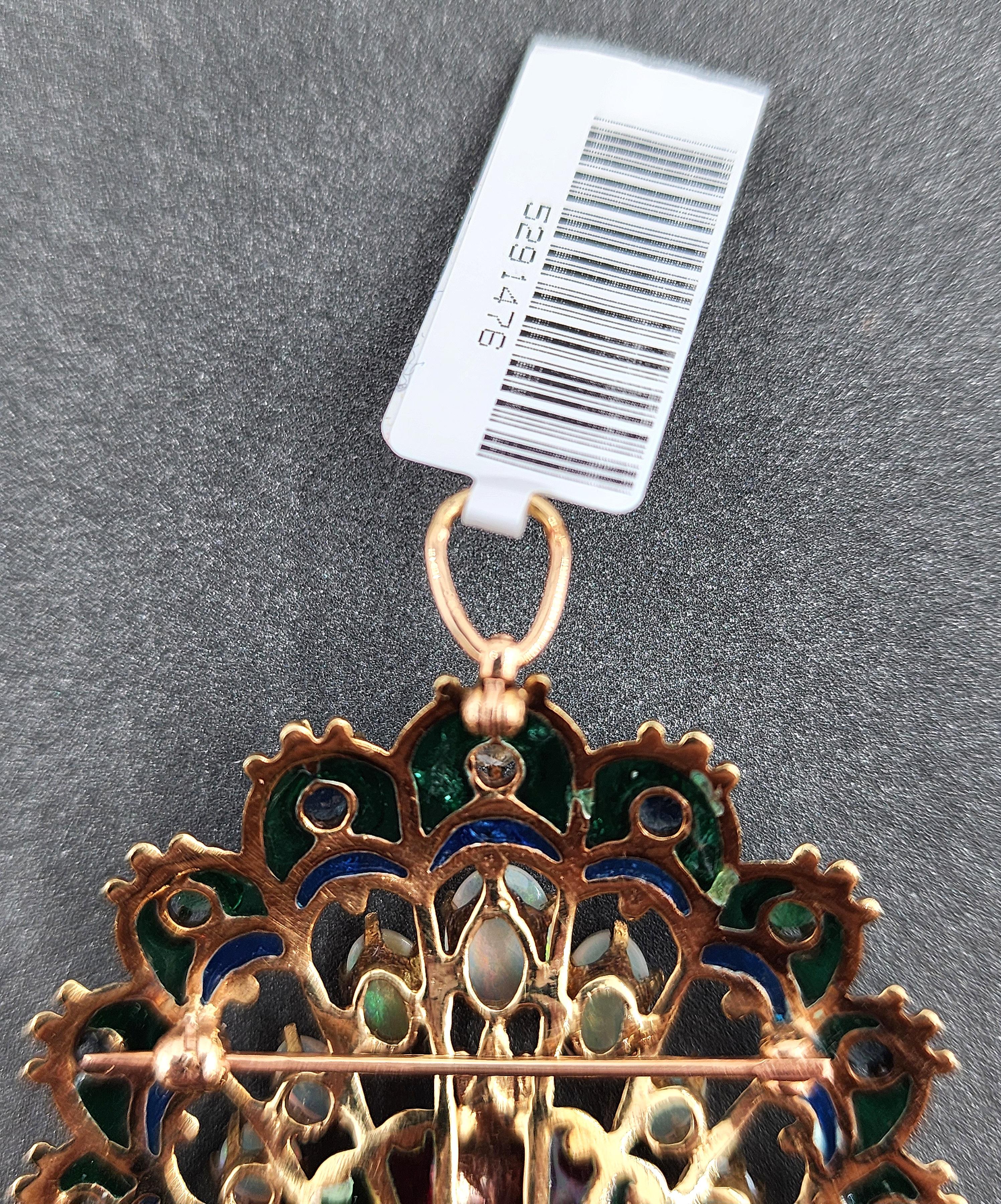 Femenino o masculino Broche de pavo real de 3,25 ct en venta
