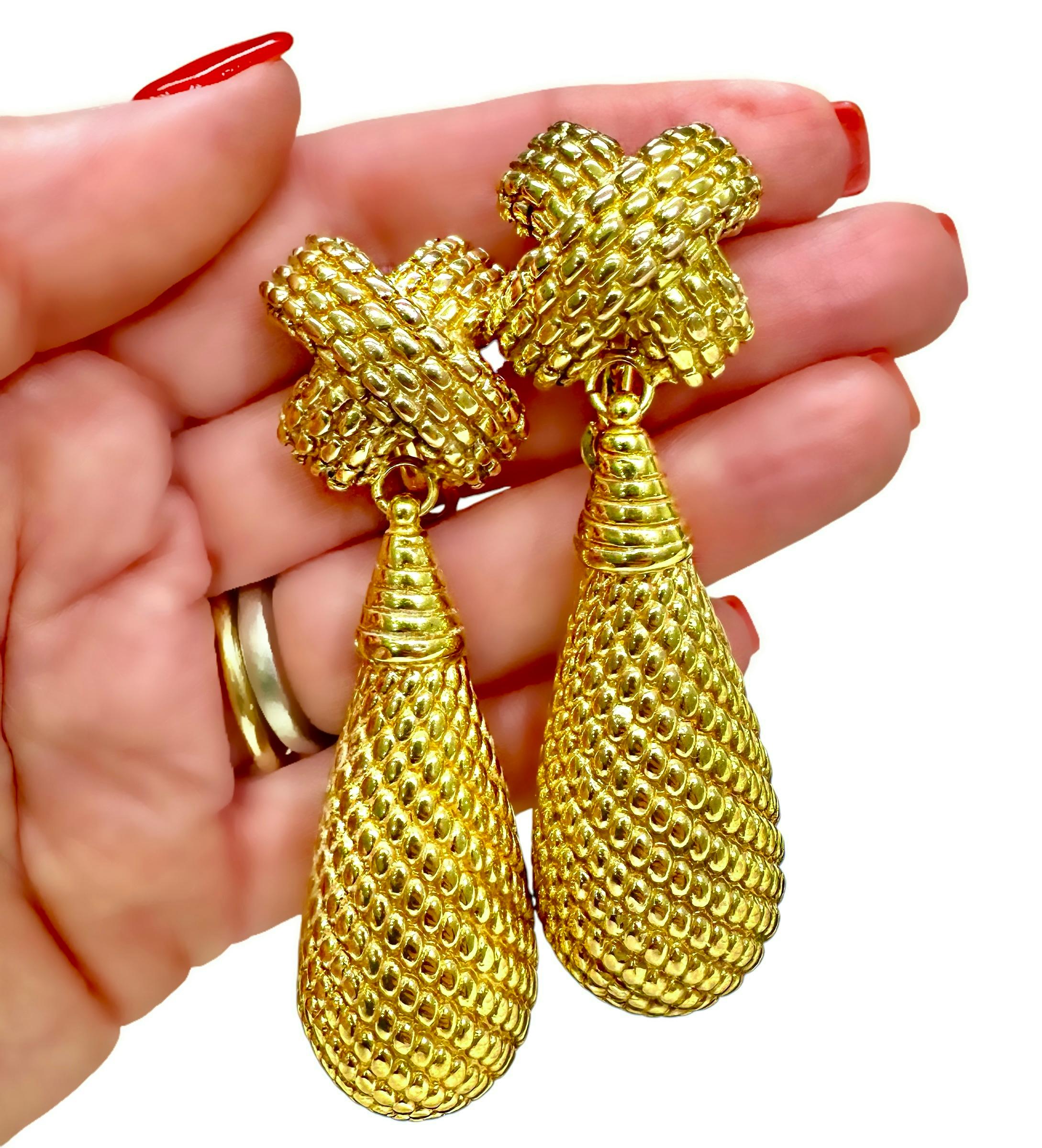 3.25 Inches Long, Modern, 18k Yellow Gold Italian Dangle Earrings 5