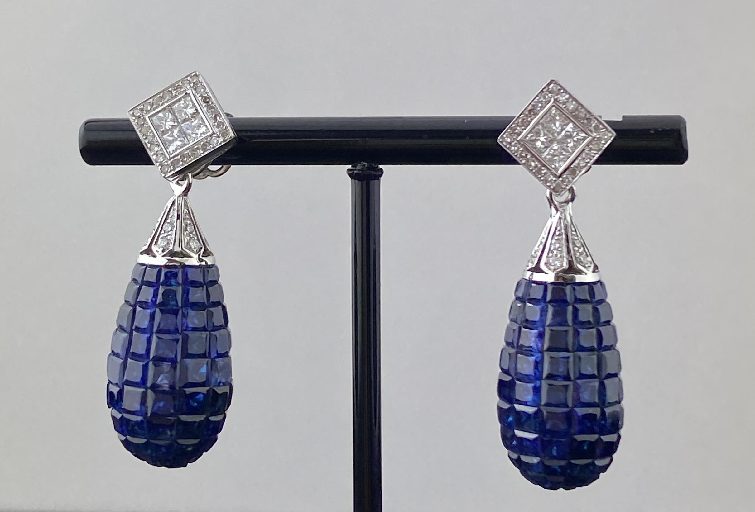 Taglio princess Orecchini pendenti con zaffiro blu da 32,53 carati e diamante da 1,47 carati in vendita