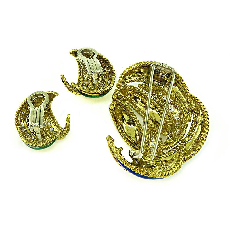 3.25ct Diamond Enamel Yellow Gold Pin and Earrings Set In Good Condition For Sale In New York, NY