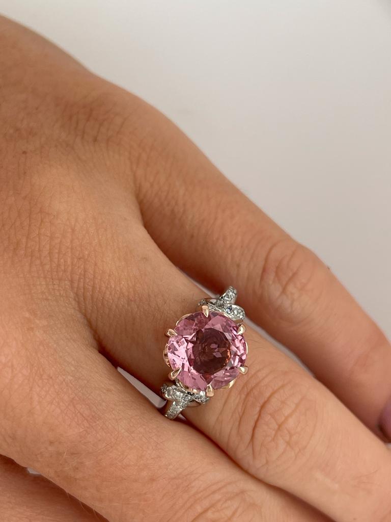 3ct Pink Tourmaline and Diamond Ring In New Condition In Brisbane, AU