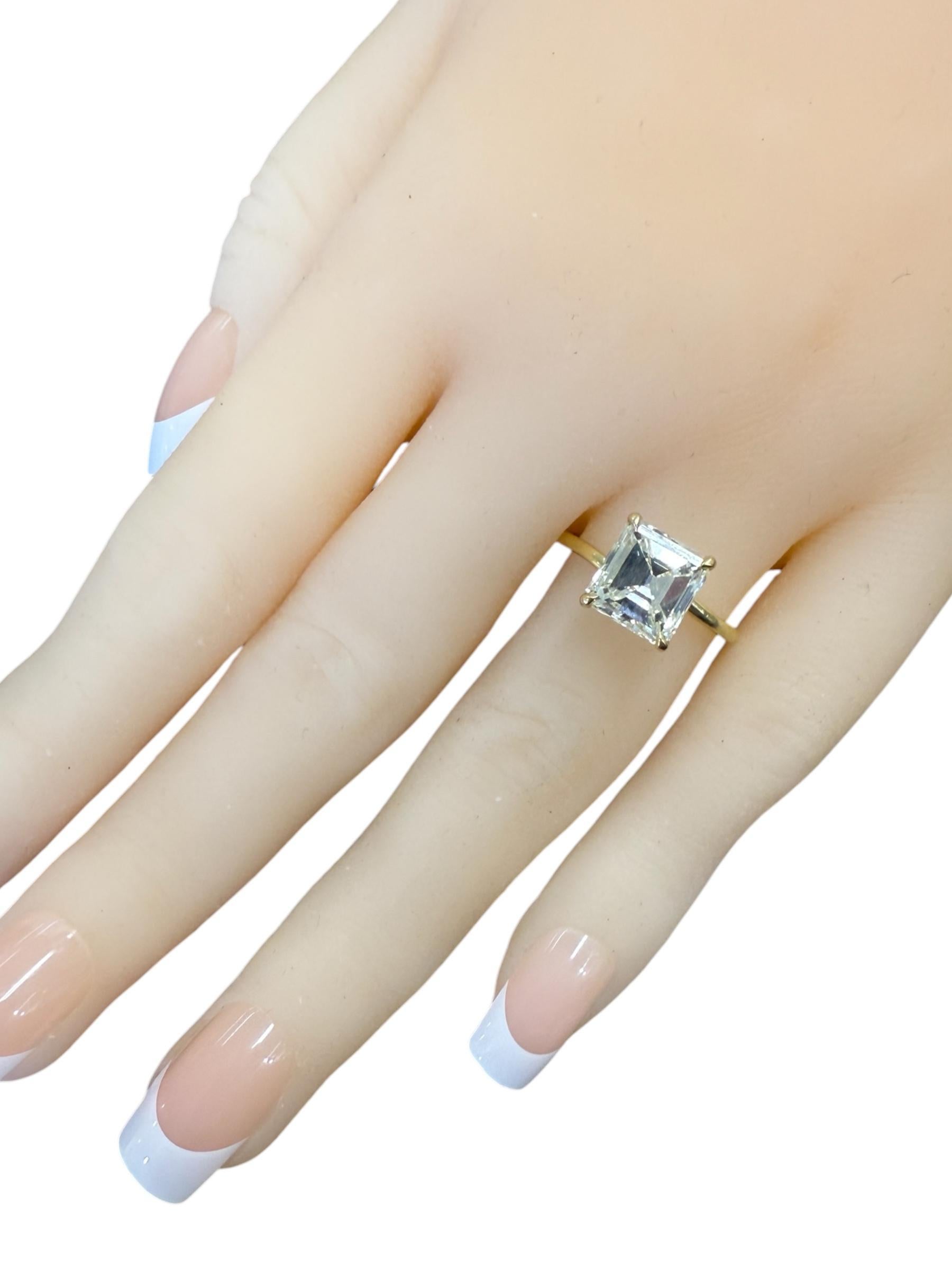 3,26 Karat Asscher-Schliff Diamant Verlobungsring GIA 4
