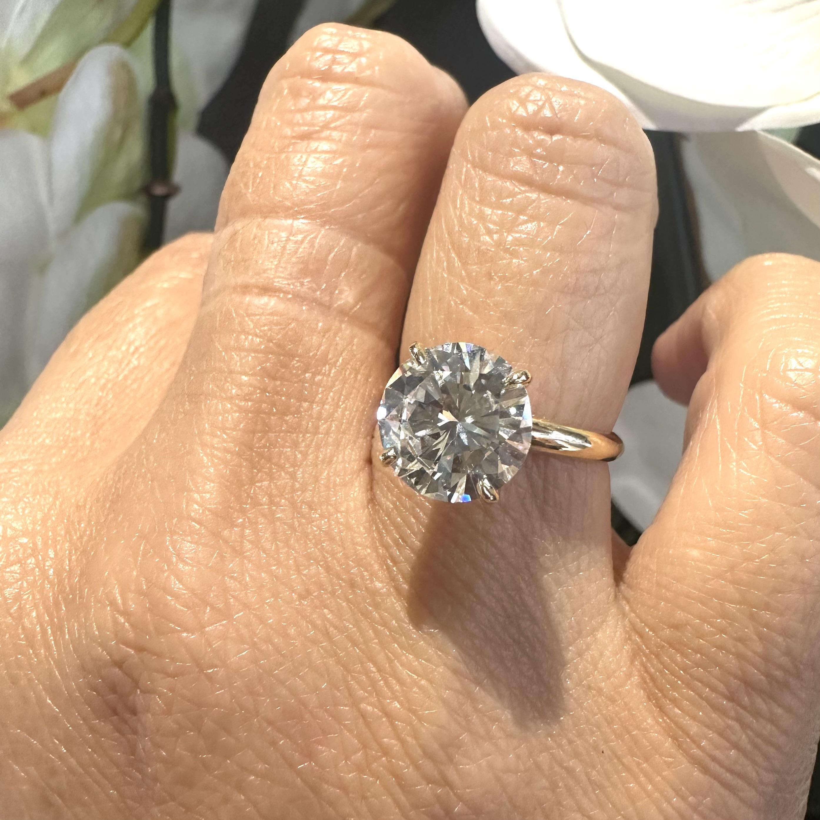 3,26 Karat GIA Runder Brillant Diamant Verlobungsring, groß im Zustand „Hervorragend“ in Miami, FL