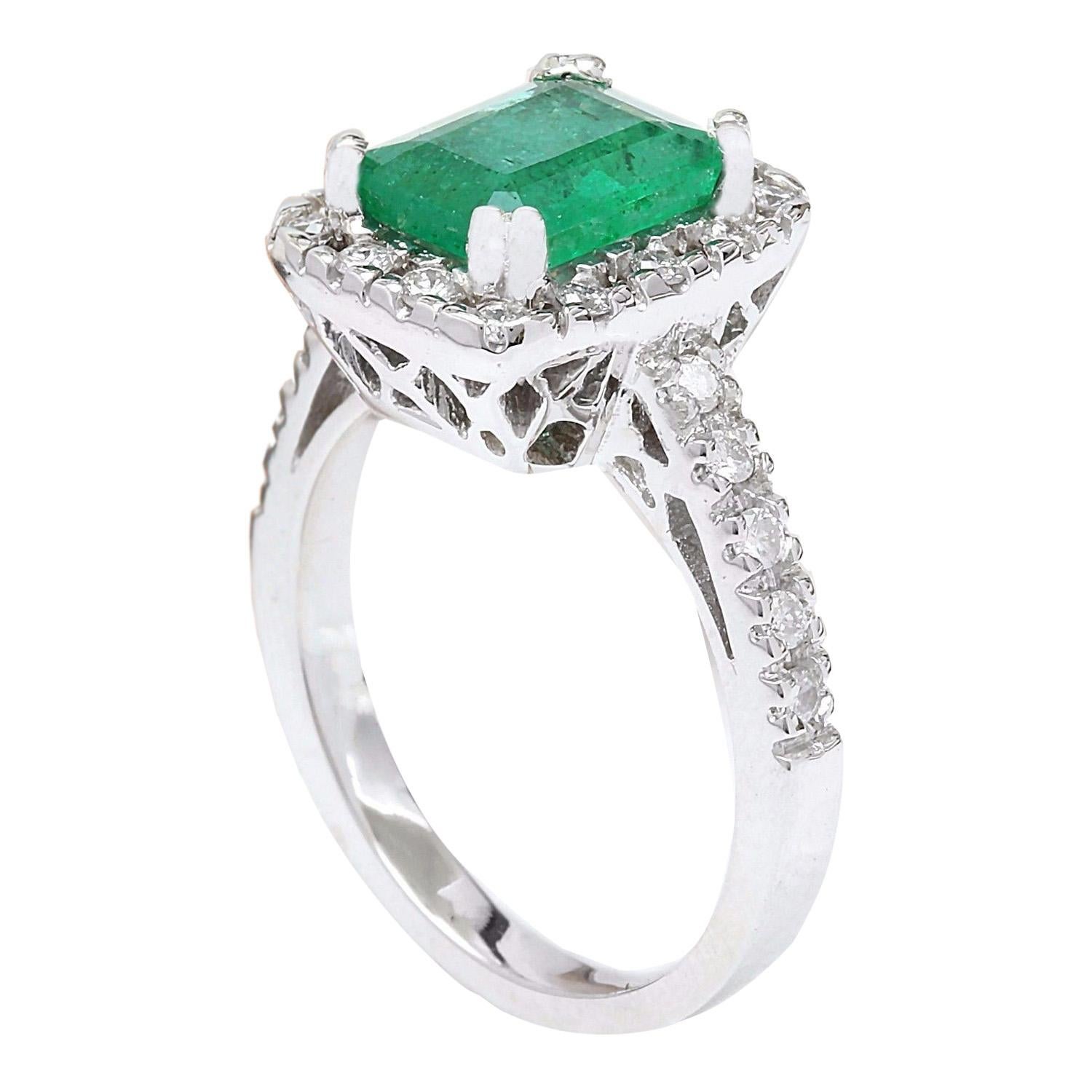 Natural Emerald Diamond Ring In 14 Karat Solid White Gold In New Condition For Sale In Manhattan Beach, CA