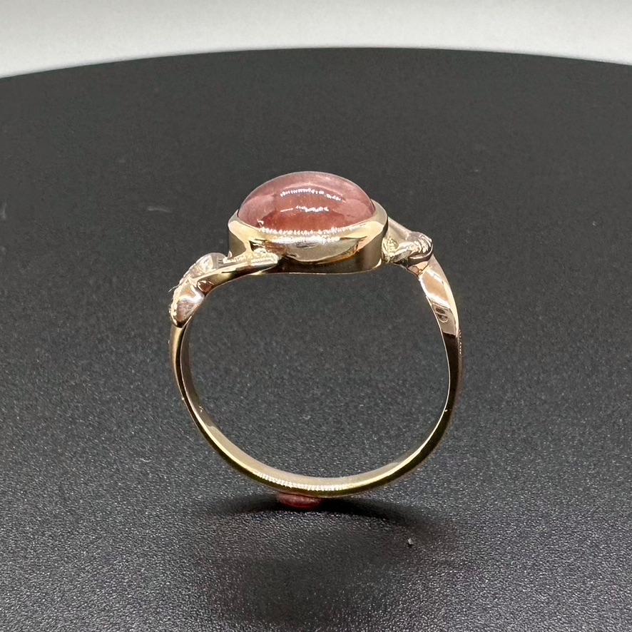 Artist 3.26 carat rosy cabochon sapphire and upcycled vintage 14k yellow gold ring   For Sale