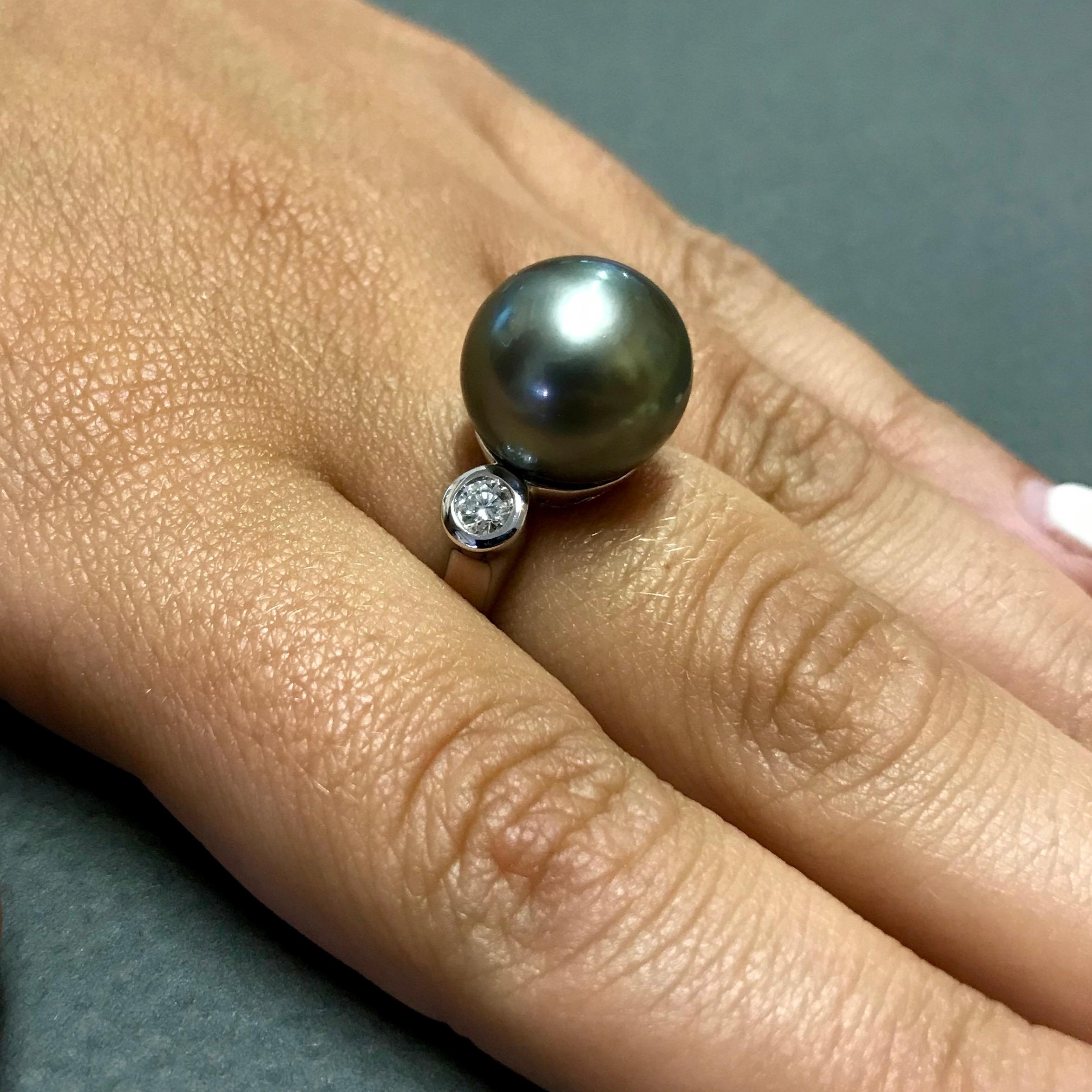 3.26 Carat Tahitian South Sea Pearl and 0.33 White Diamond Ring R100144-2W In New Condition In GREAT NECK, NY