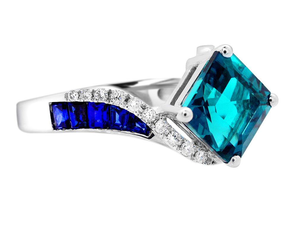 3.26 Carats Cushion London Blue Topaz Sapphire 14K White Gold Cocktail Ring In New Condition In New York, NY