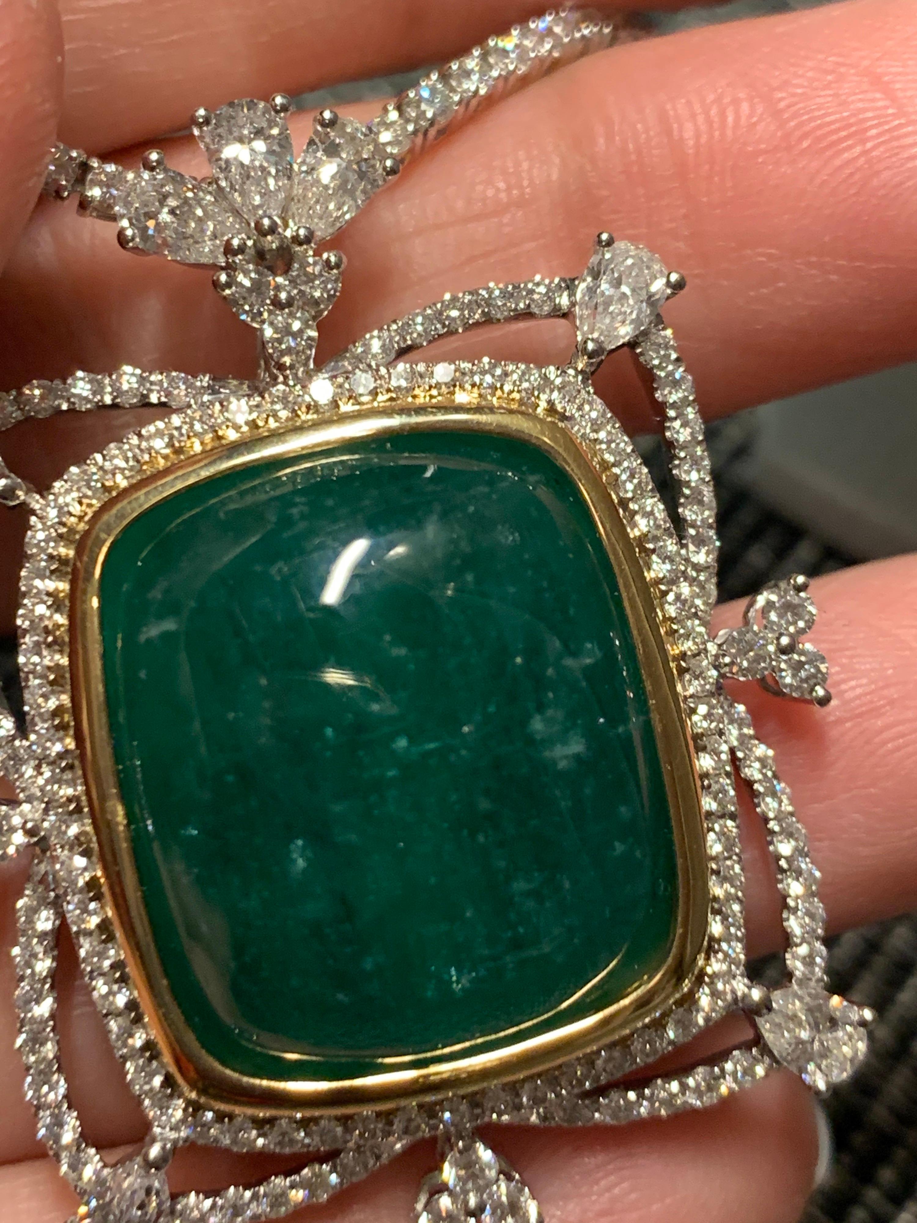 32.63 Carat Colombian Emerald Diamond Necklace In New Condition For Sale In Richmond, BC