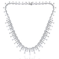 32,63 Karat Diamant-Halskette in 18 Karat Weißgold mit mehreren Formen