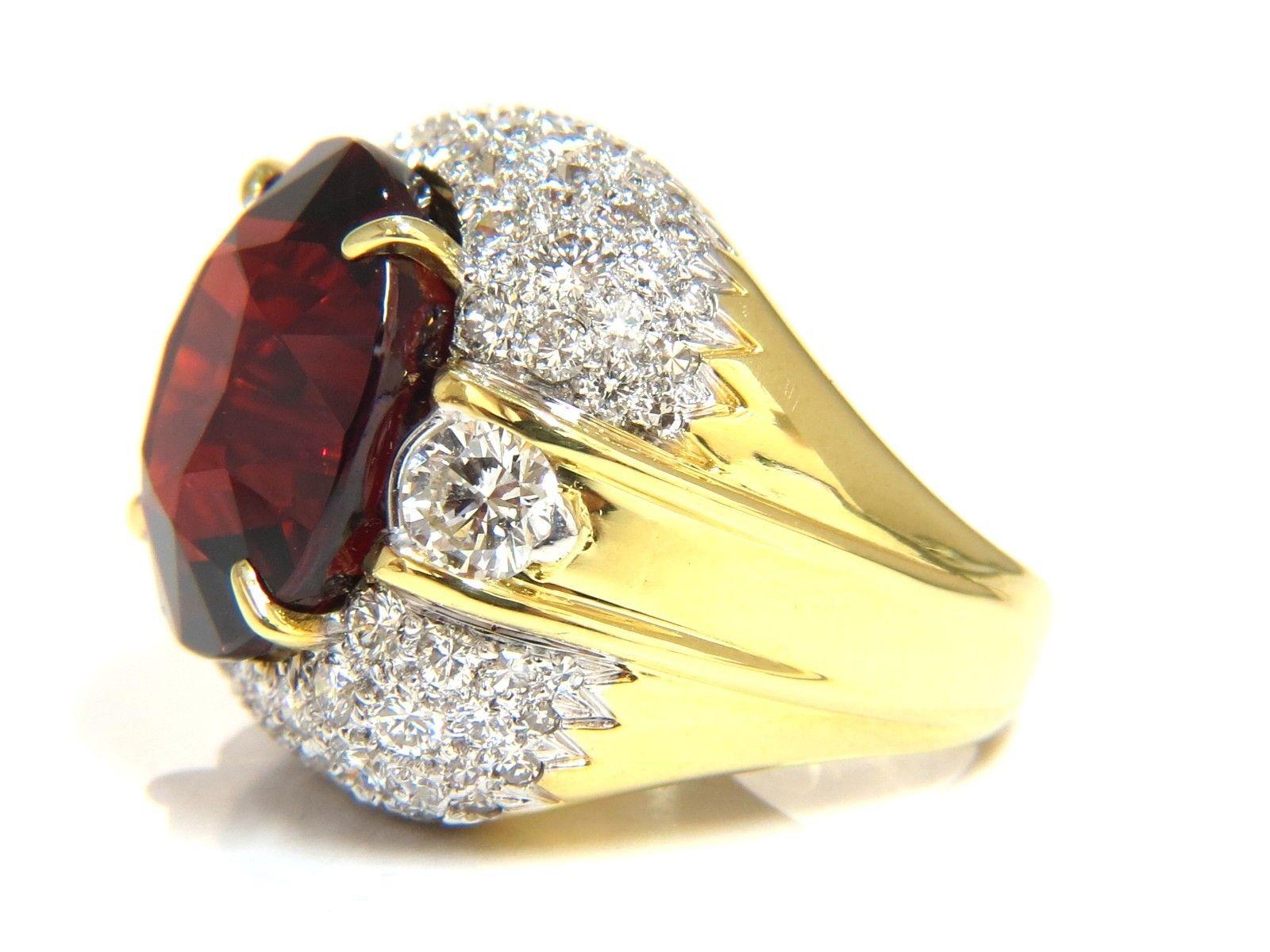 32.64ct GIA Natural Red Spessartite Garnet Diamonds Raised Dome Ring 18KT In New Condition For Sale In New York, NY