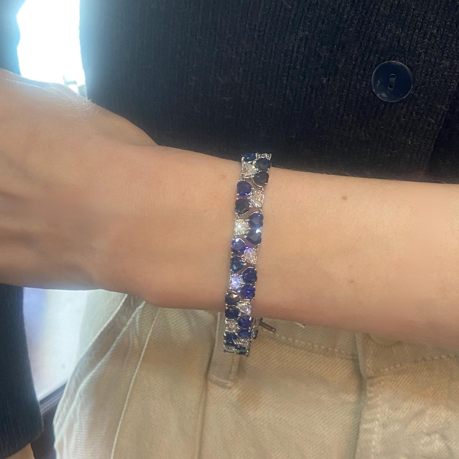 32.66ct Heart Shape Sapphire & Diamond Bracelet in 18KT White Gold In New Condition For Sale In New York, NY