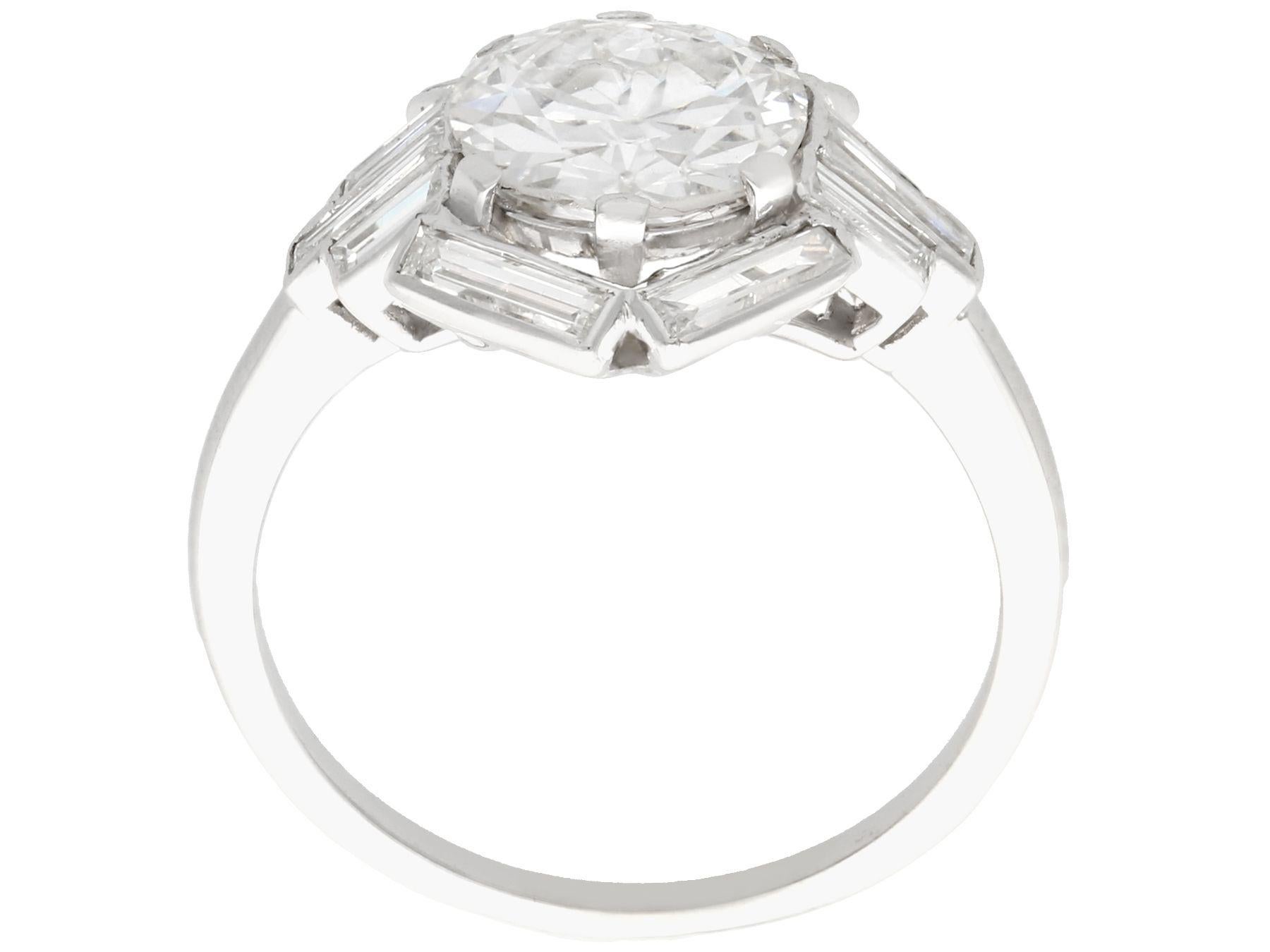 Bague cocktail Art déco ancienne en platine et diamants de 3,26 carats Pour femmes en vente
