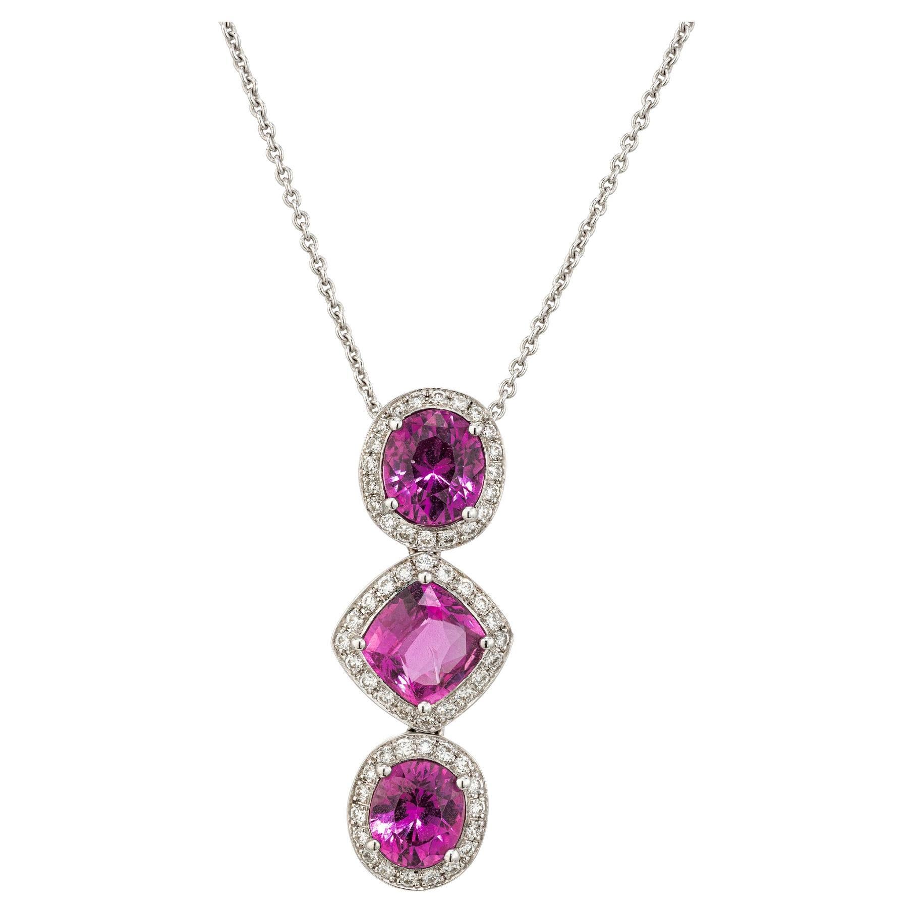 3.26tcw 3 Pink Sapphires with Diamond Halo Pendentif en or blanc 18K