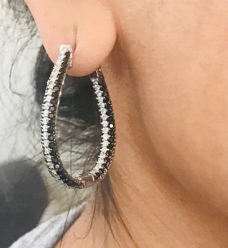 3.27 Carat Black and White Diamond 14 Karat White Gold Hoop Earrings Neuf - En vente à Los Angeles, CA