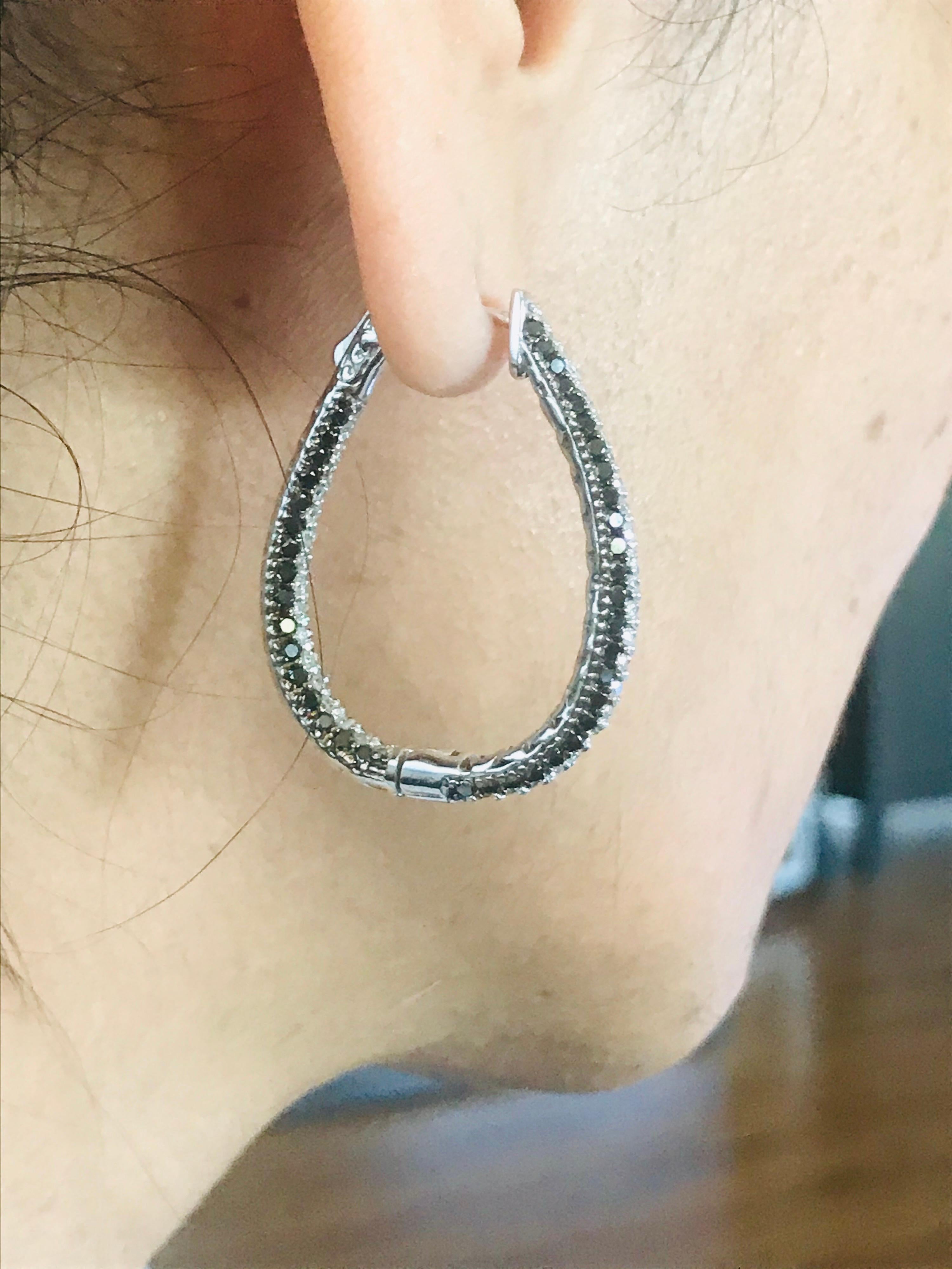 3.27 Carat Black and White Diamond 14 Karat White Gold Hoop Earrings In New Condition In Los Angeles, CA