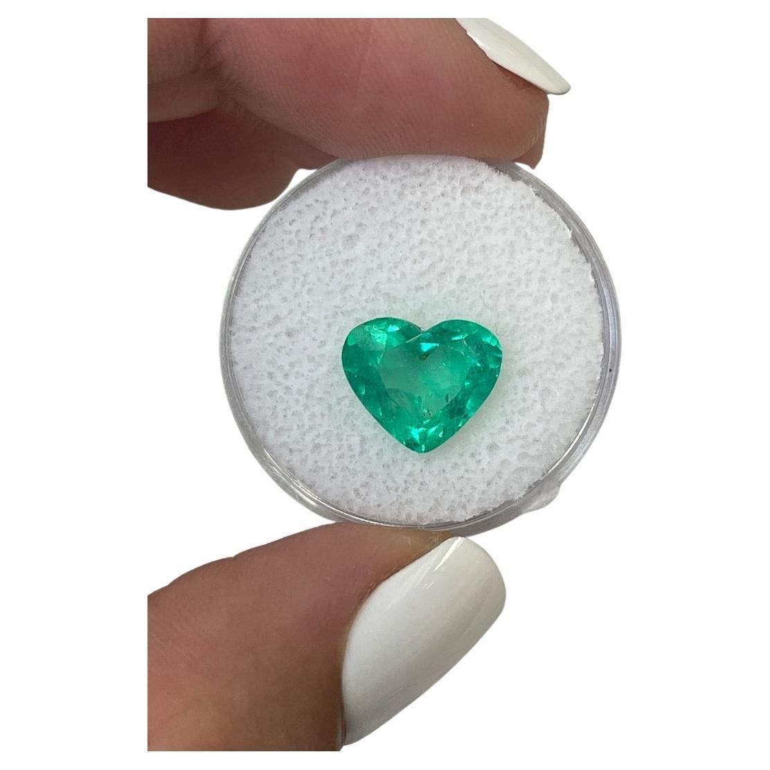 Esmeralda colombiana talla corazón de 3,27 quilates  Gema Natural Suelta Verde Brillante
