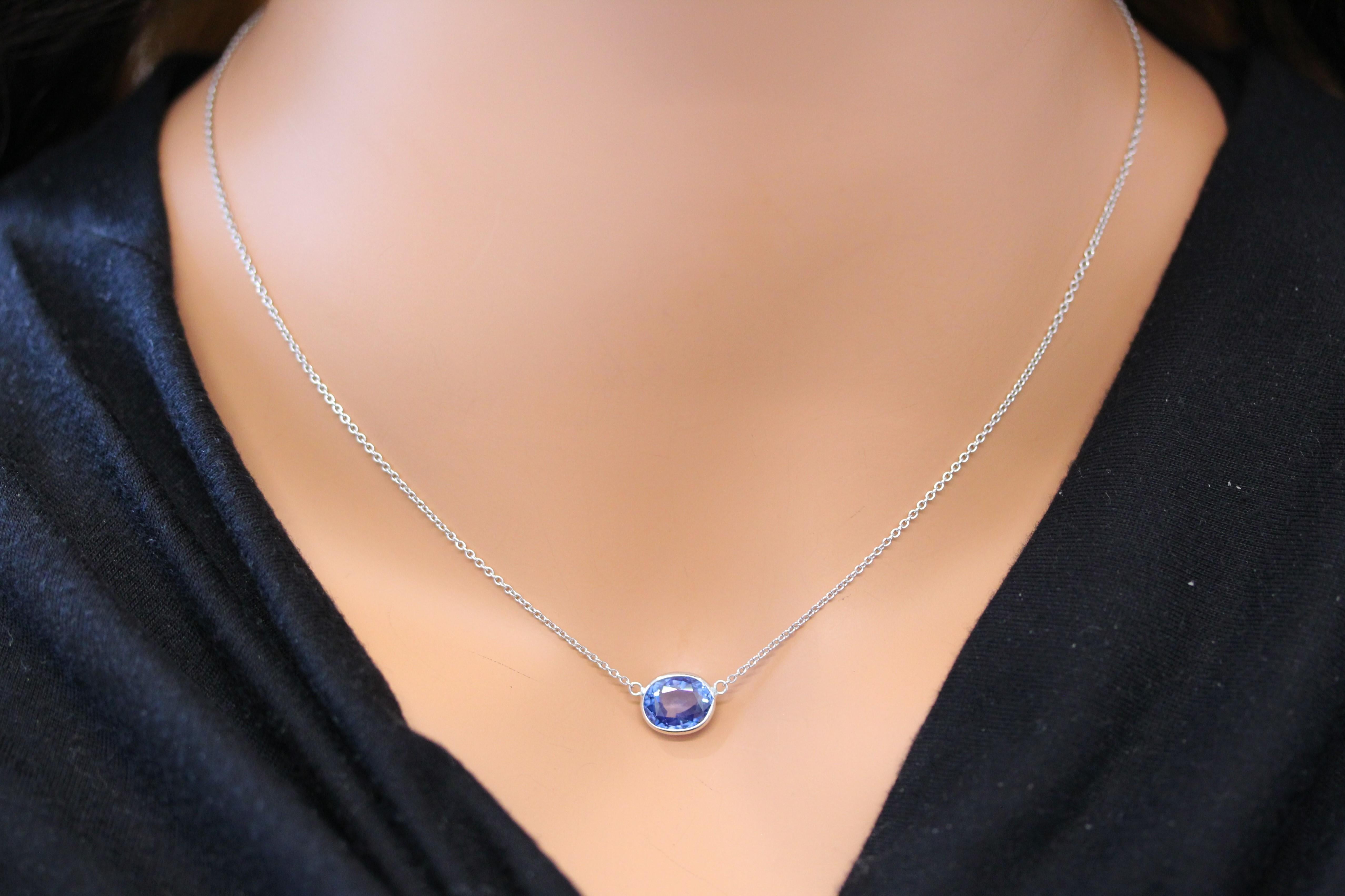 Contemporary 3.27 Carat Oval Sapphire Blue Fashion Necklaces In 14k White Gold For Sale