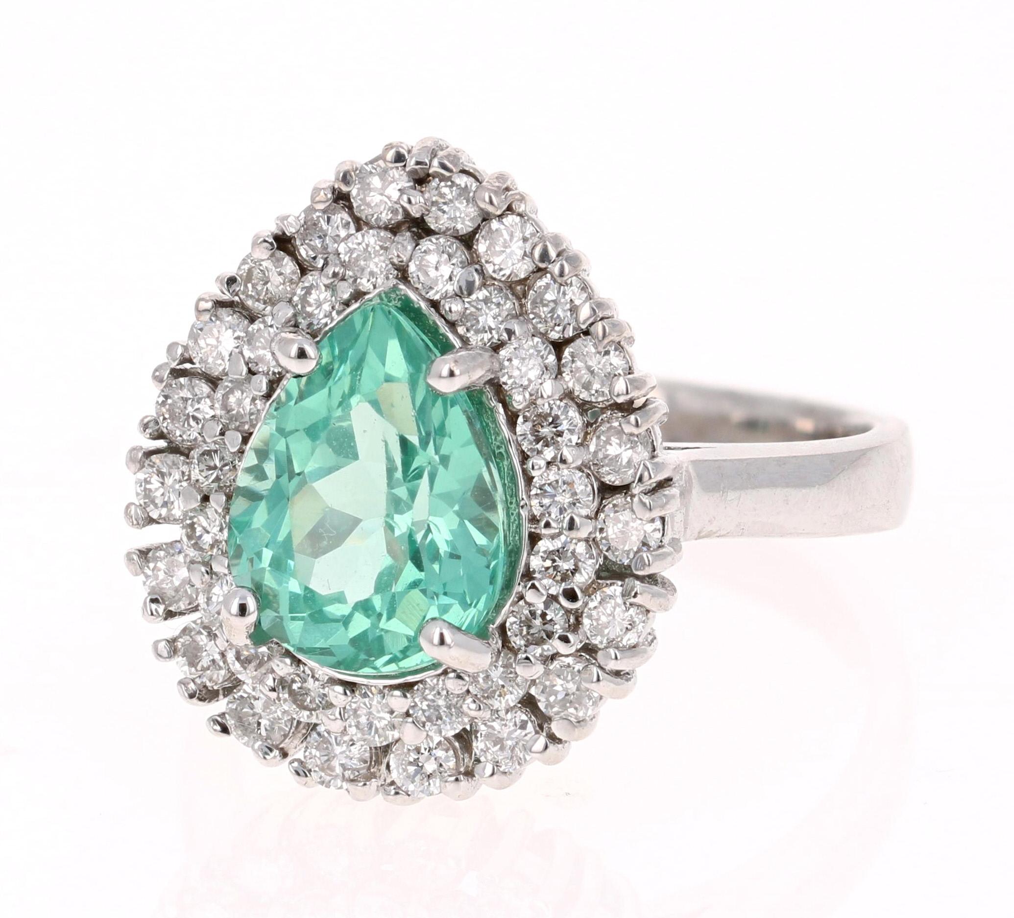 Dieser atemberaubende Ring aus Apatit und Diamanten lässt sich leicht in einen einzigartigen und stilvollen Verlobungsring für Ihre besondere Person verwandeln!  

Apatite werden an verschiedenen Orten der Welt gefunden, darunter Myanmar, Kenia,