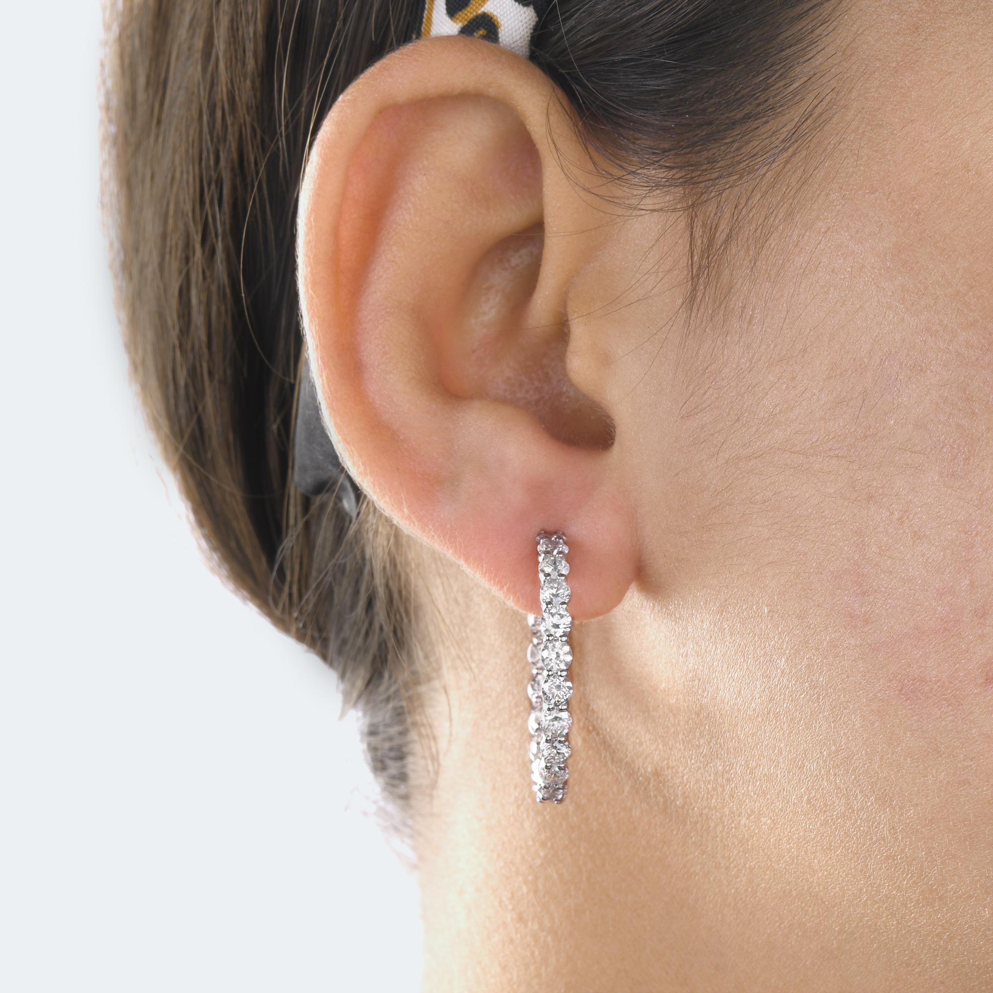 Taille ronde 3.27 Carat SI Clarity HI Color Diamond Hoop Earrings 14 Karat White Gold Jewelry en vente
