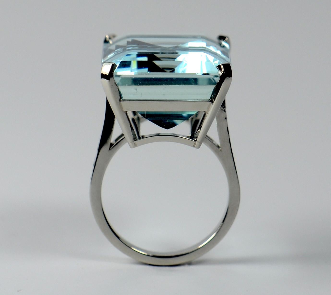 5 carat aquamarine ring
