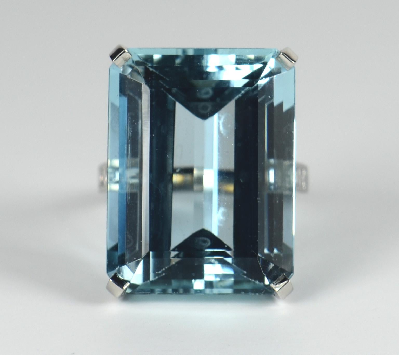 Retro 32.70 Carat Aquamarine and Diamond Cocktail Ring For Sale