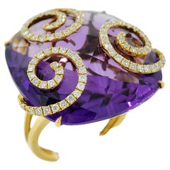 Bague cocktail en or jaune 18 carats avec diamants et améthyste de 32,78 carats